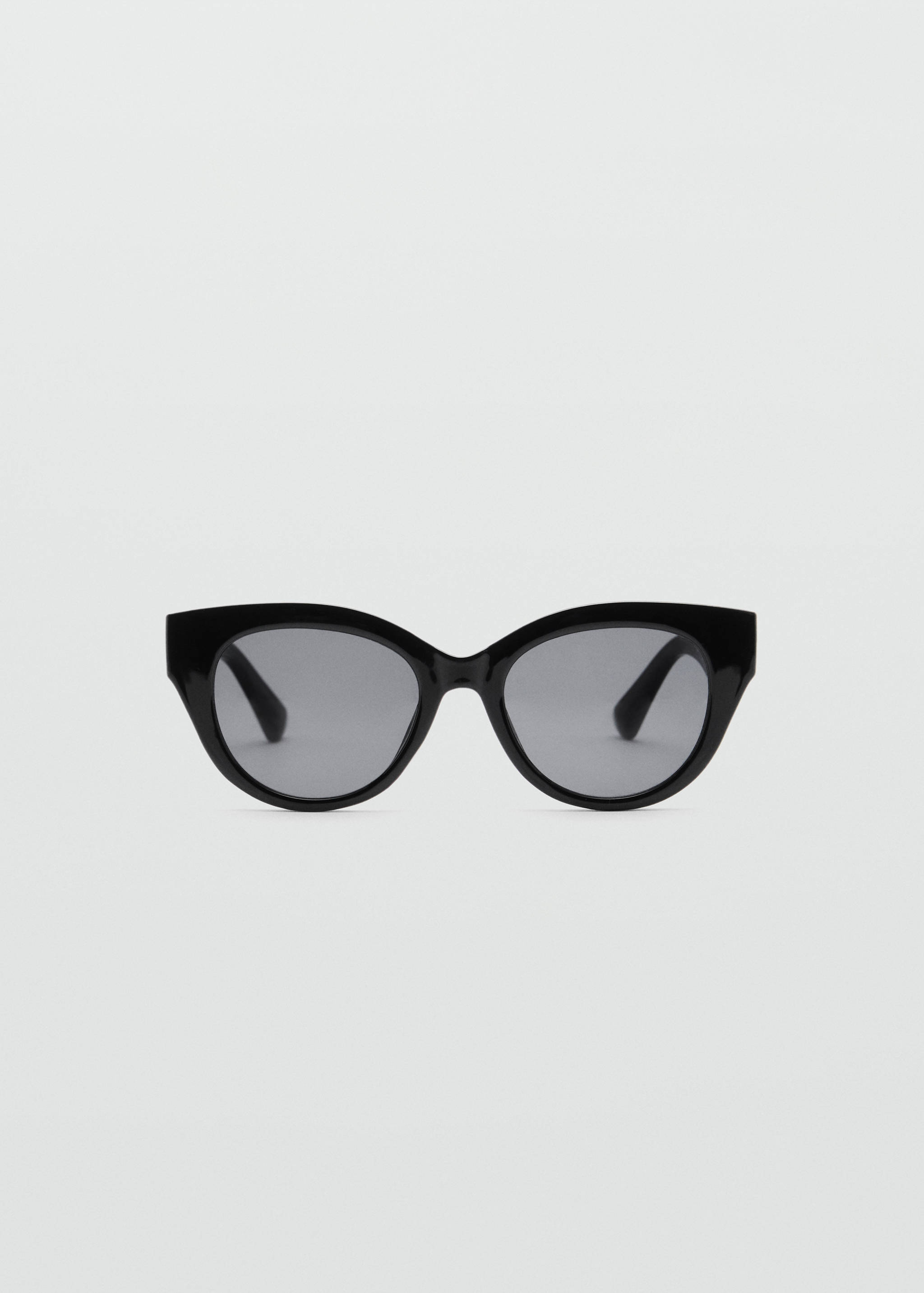 Солнцезащитные очки в пластиковой оправе - Изделие без модели