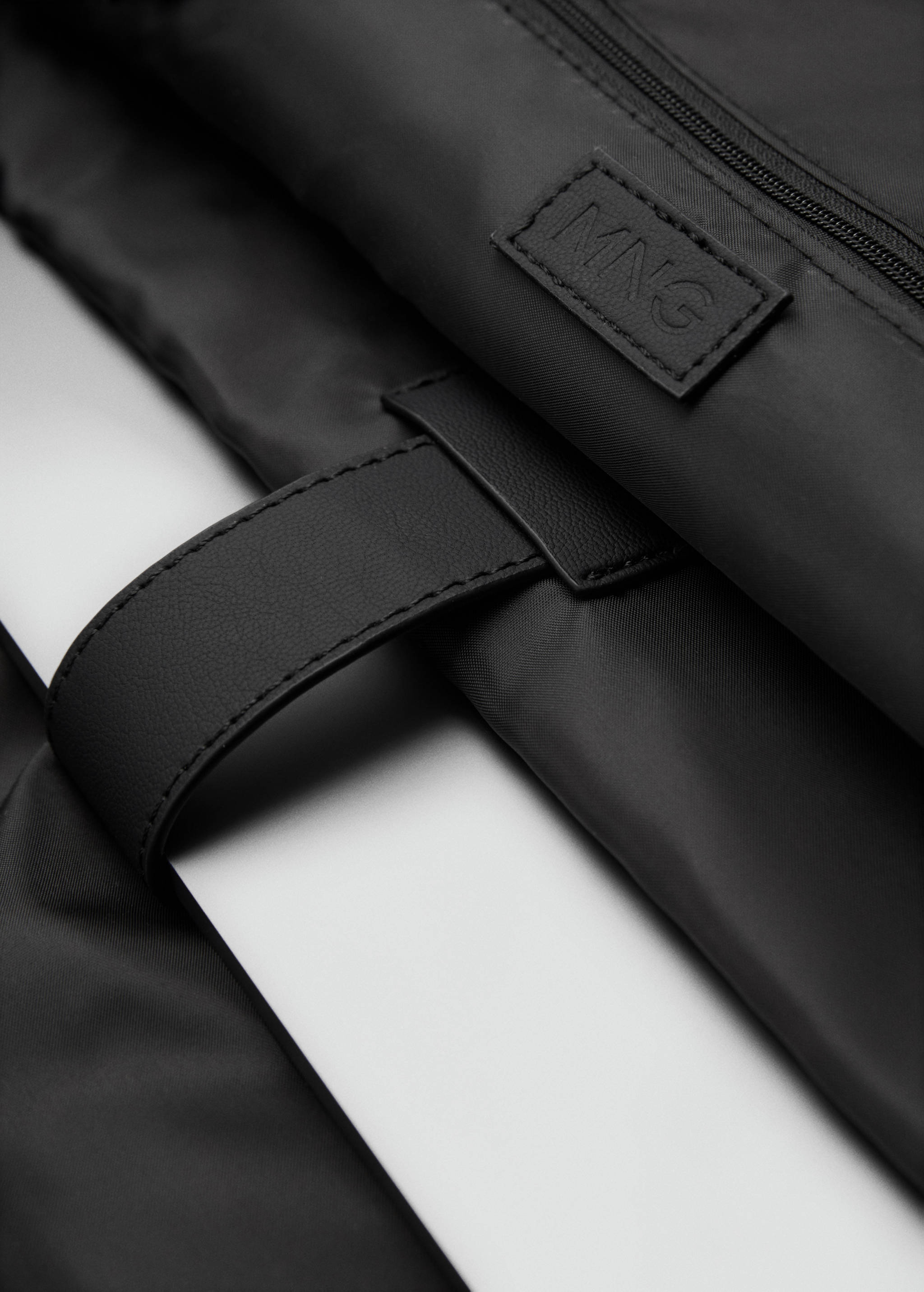 Maletín efecto piel abatanada - Detalle del artículo 4