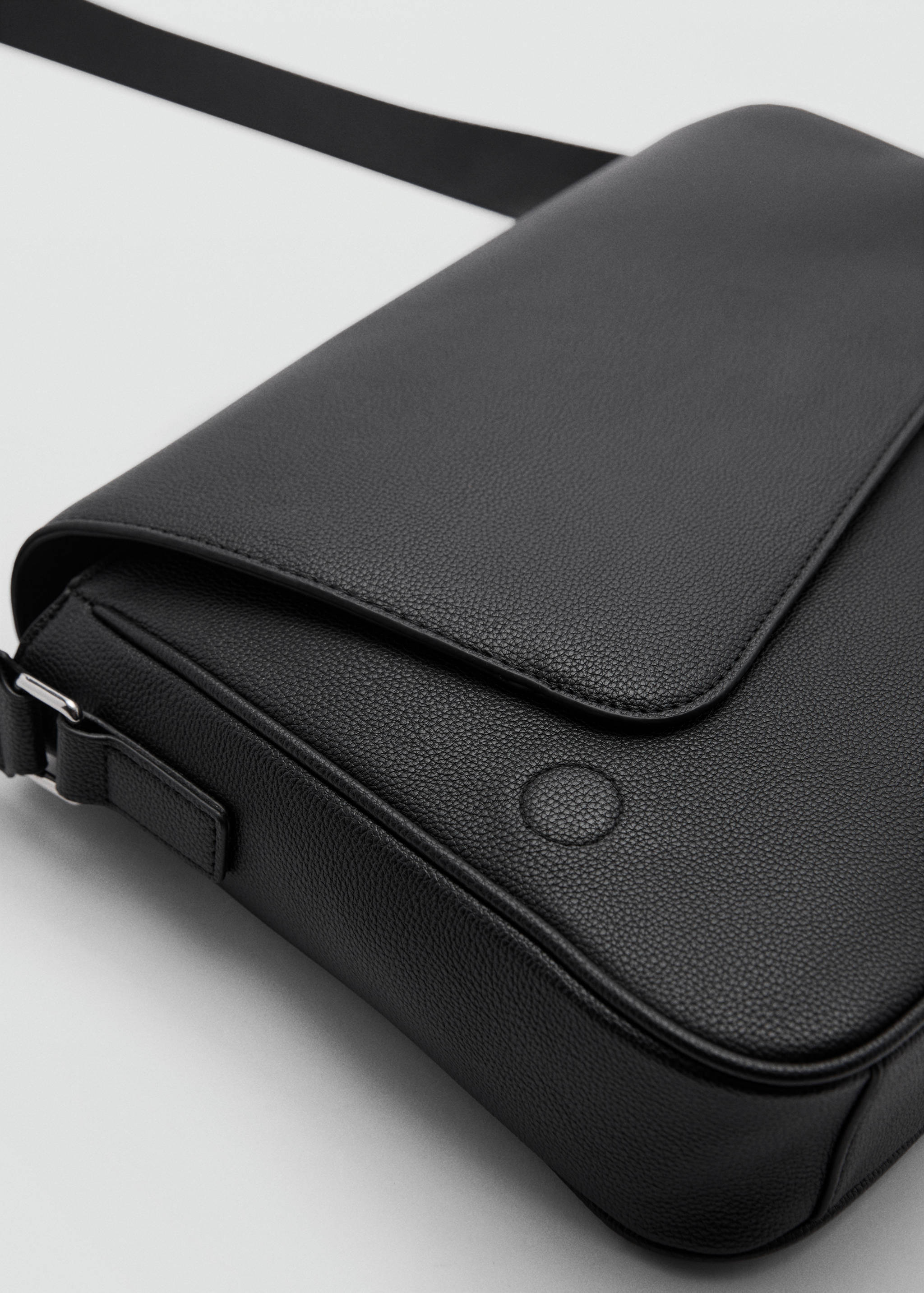 Faux-leather shoulder bag - Details of the article 2