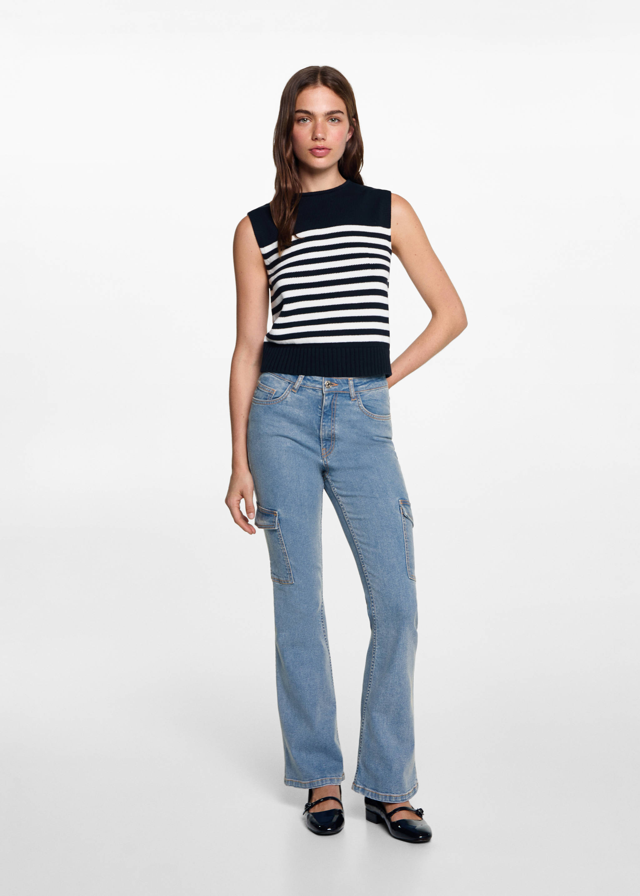 Jeans flare cargo - Plano general