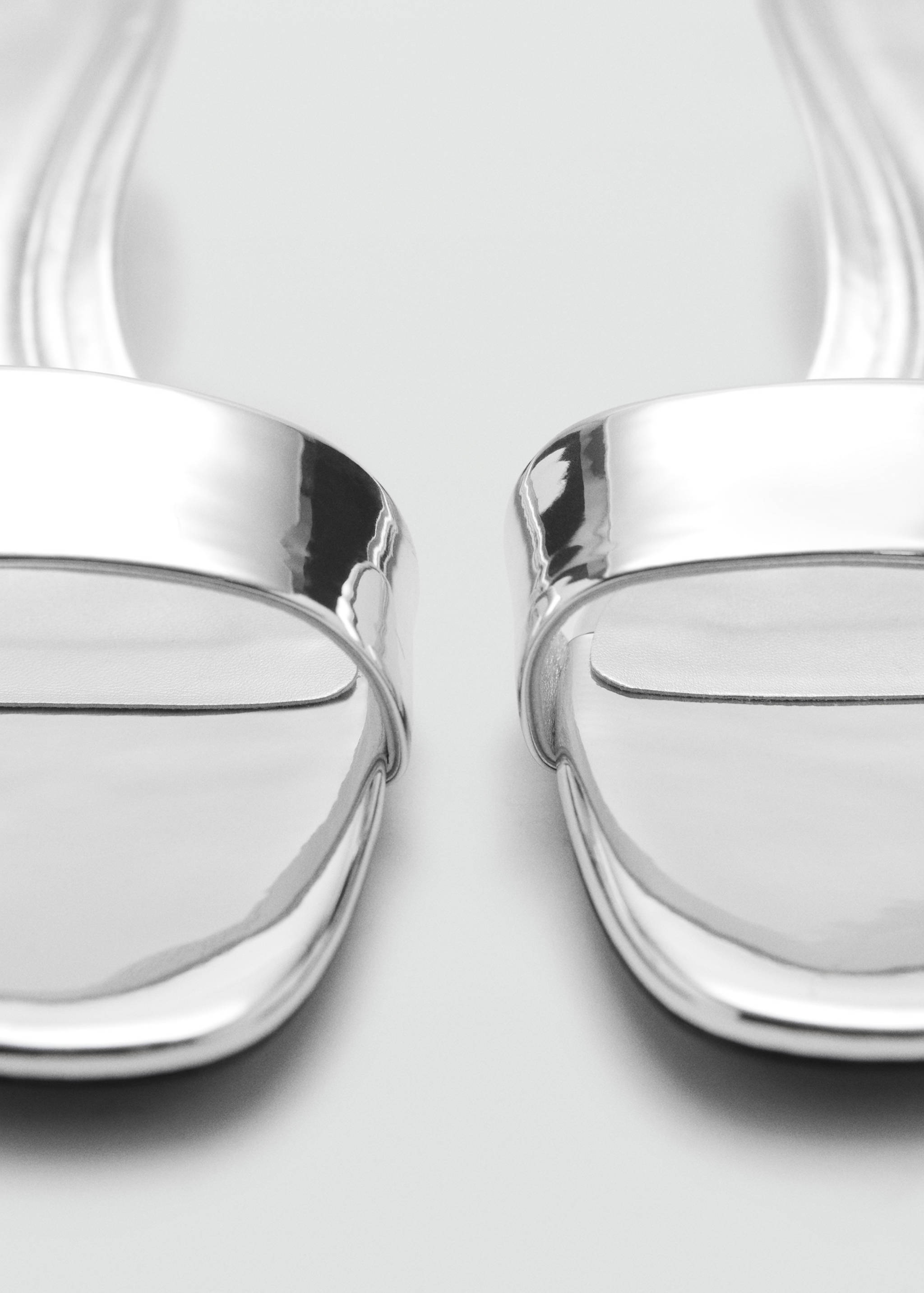 Metallic straps sandals - Details of the article 2