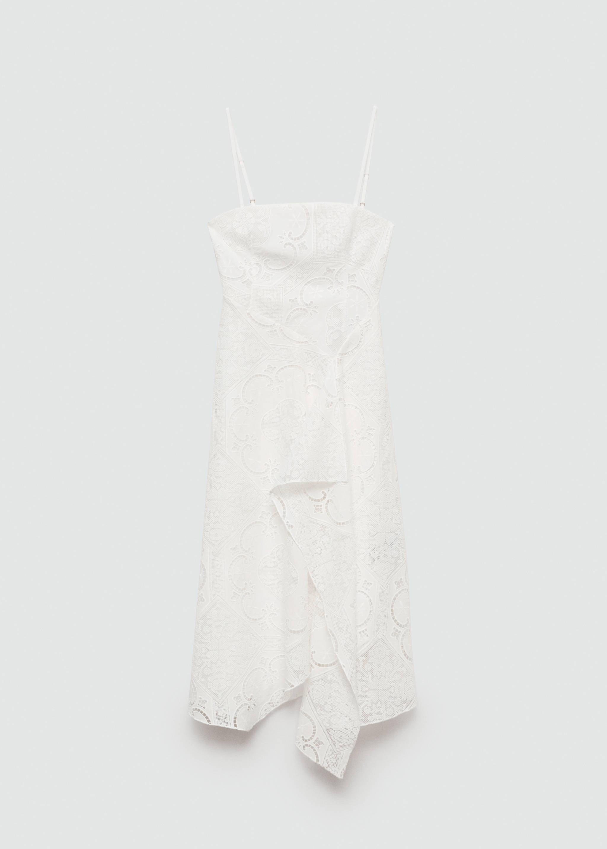 Robe brodée asymétrique - Article sans modèle