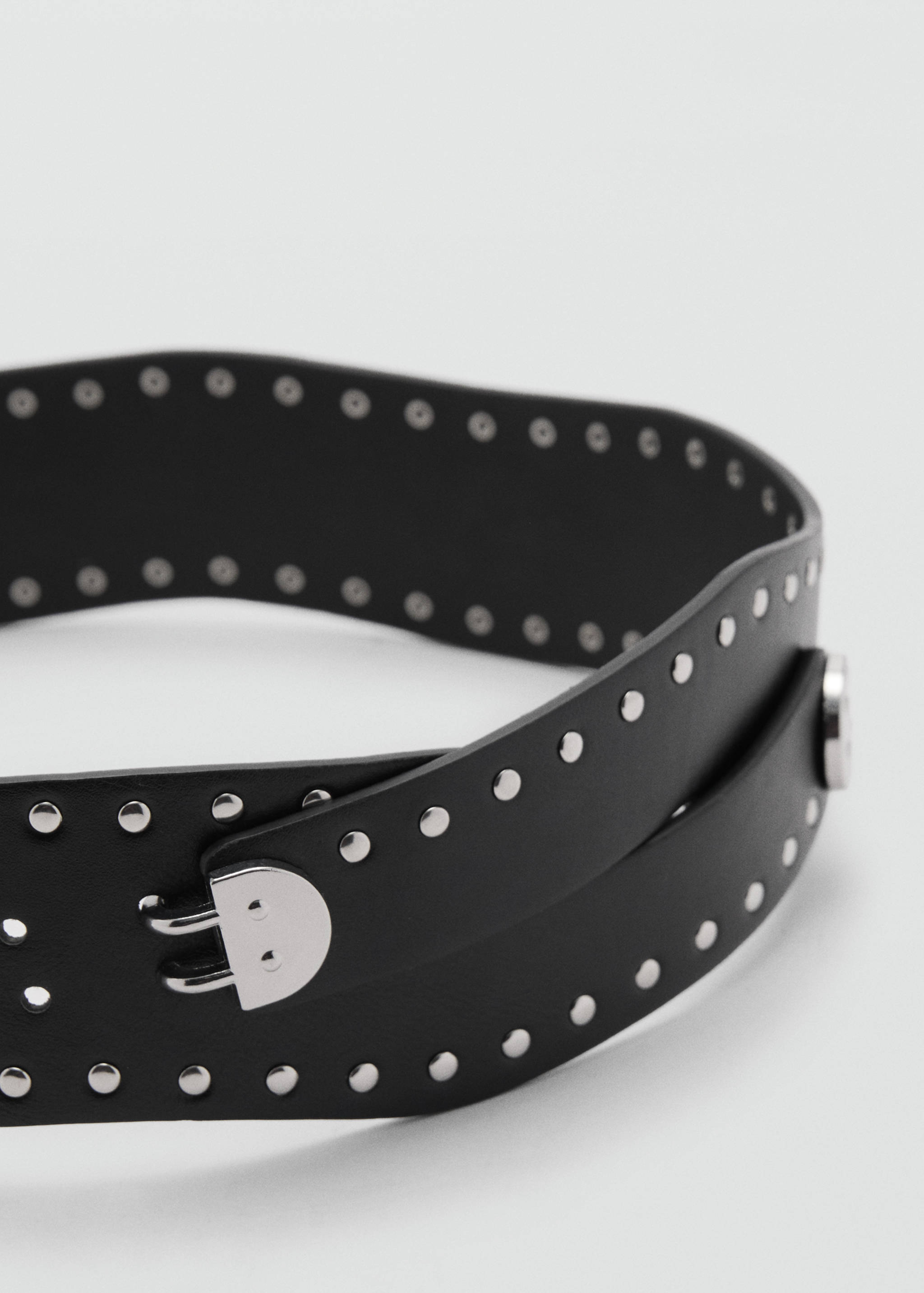 Asymmetrical studded belt - Medium plane