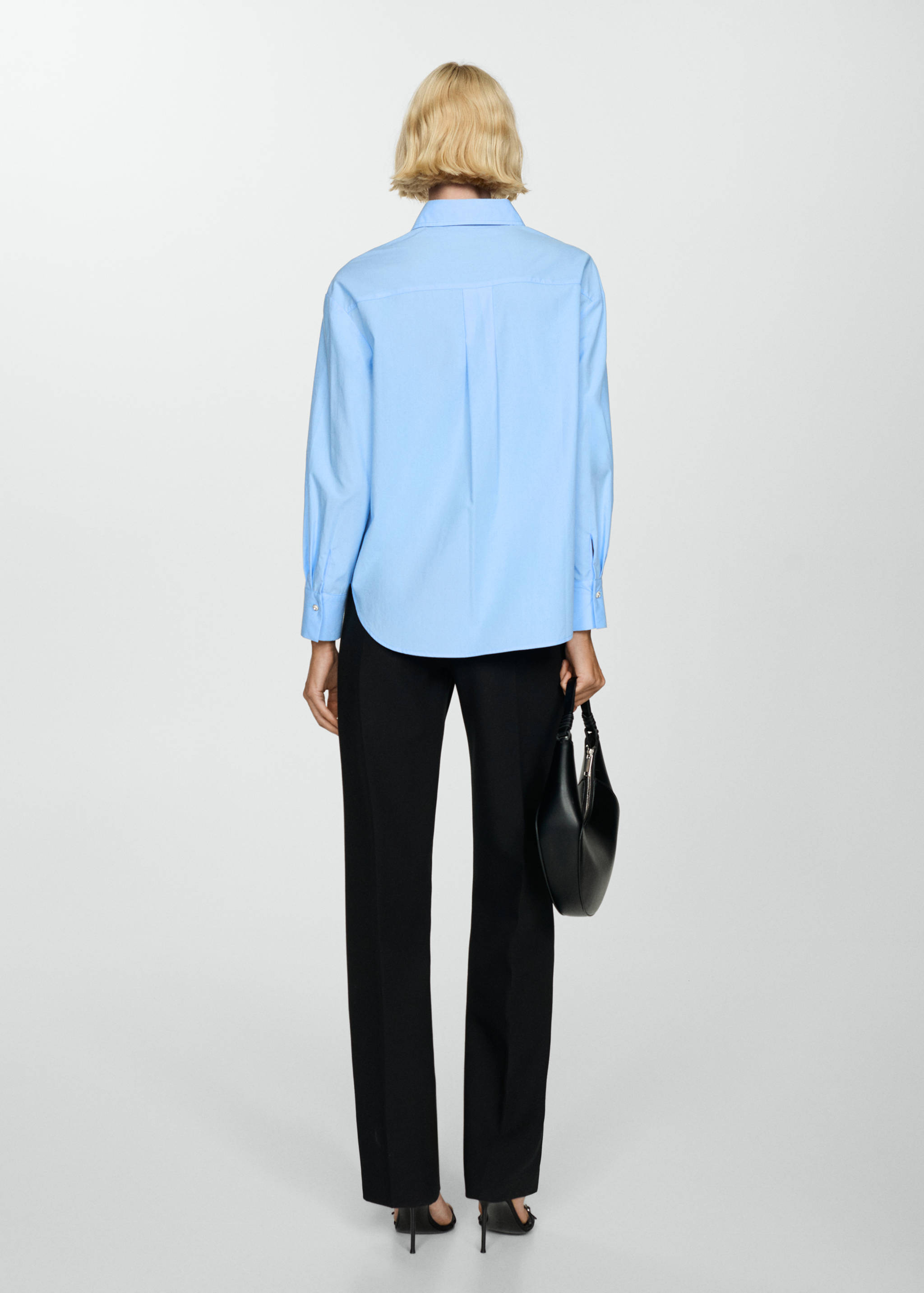 Lyocell shirt with hidden buttons - Reverse of the article