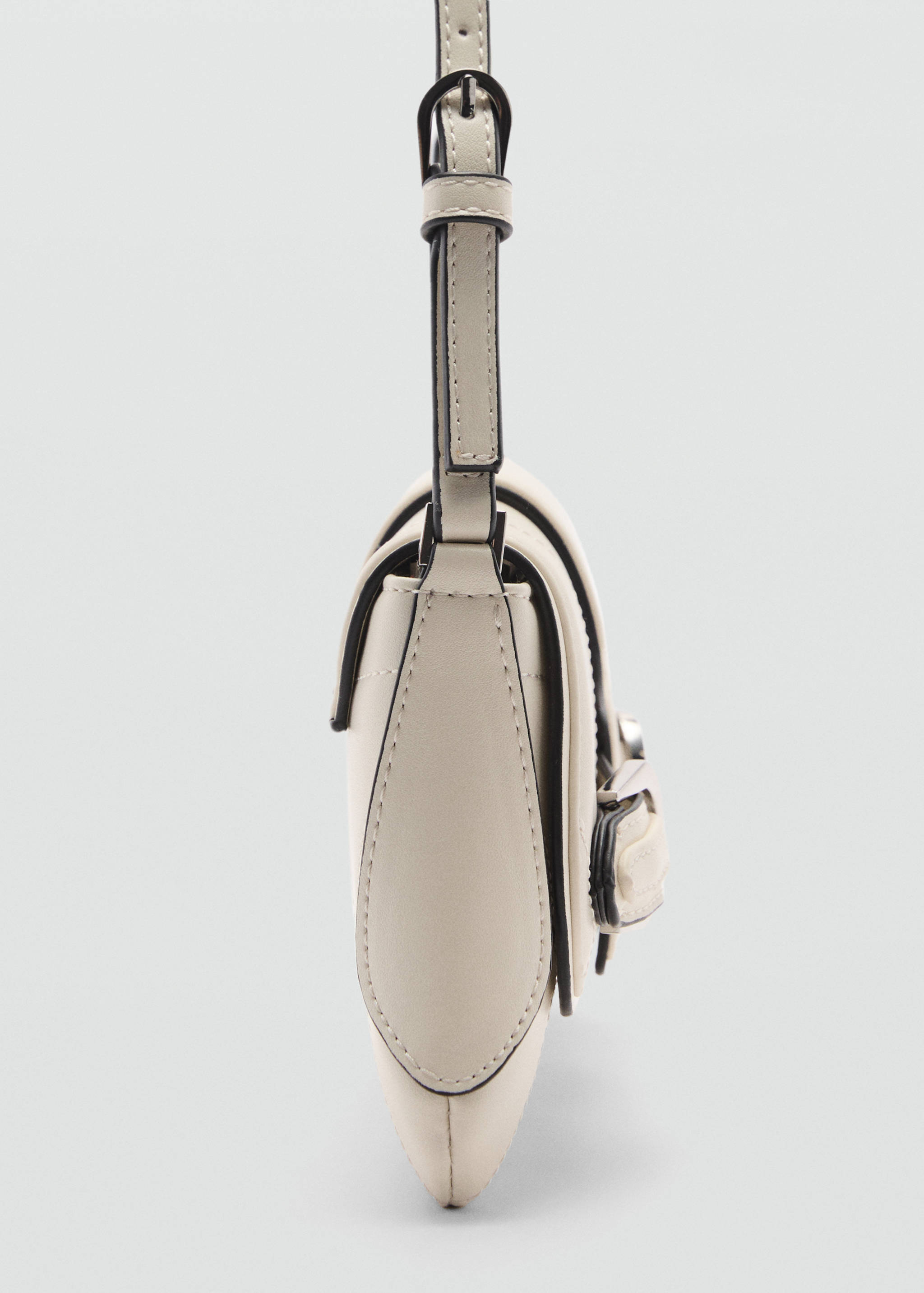 Schultertasche mit Schnallendetail - Detail des Artikels 1