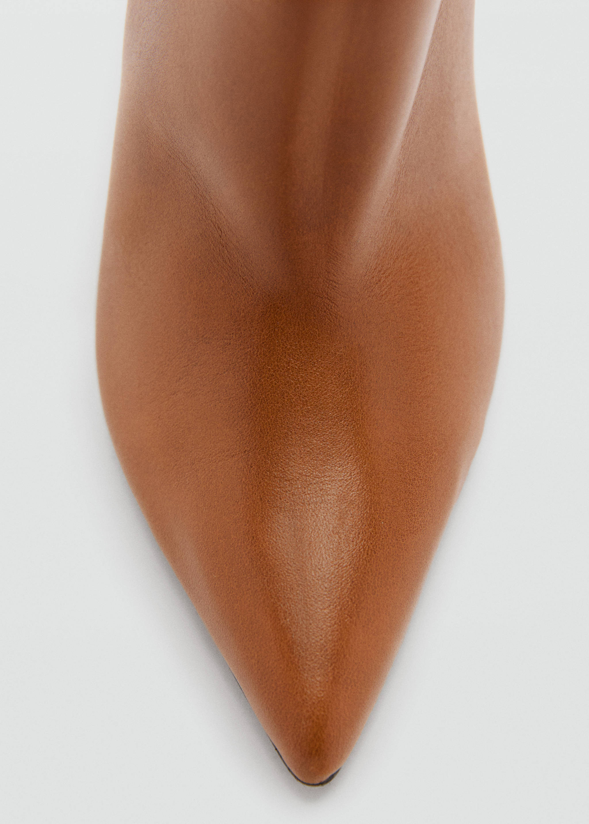 Knee-high leather boots with ruched detail - Details of the article 2