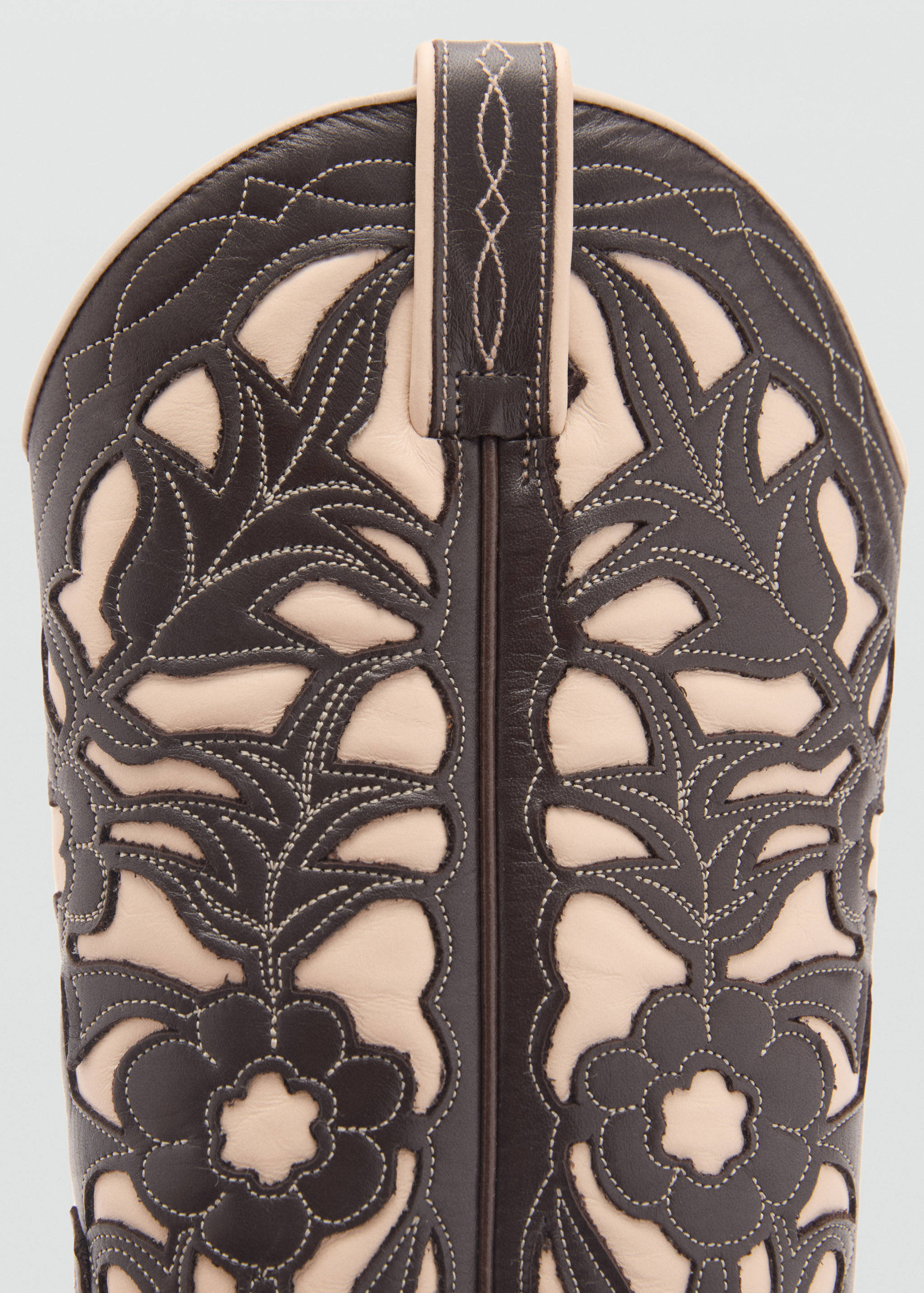 รองเท้าบูทคาวบอยหนังแบบทูโทน - รายละเอียดของสินค้า 2