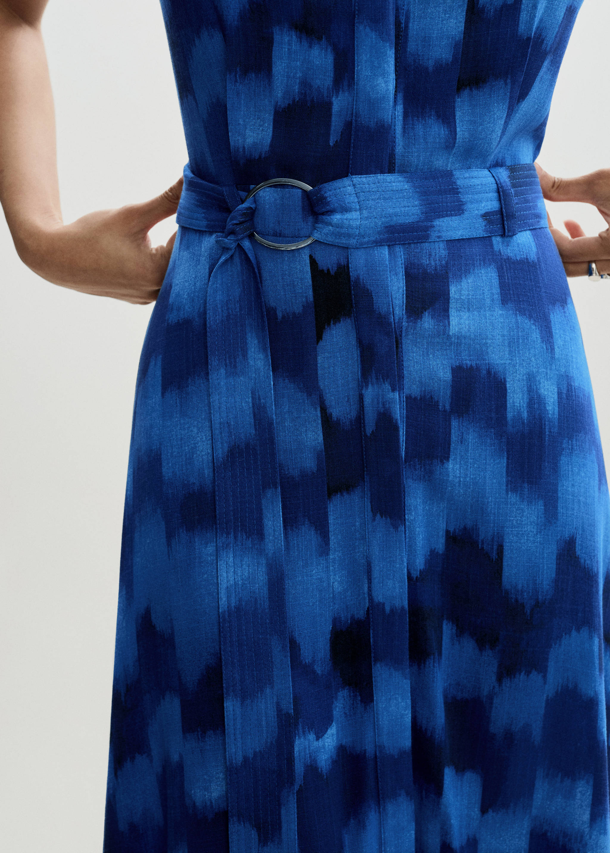 Jurk met print en ceintuur - Detail van het artikel 6