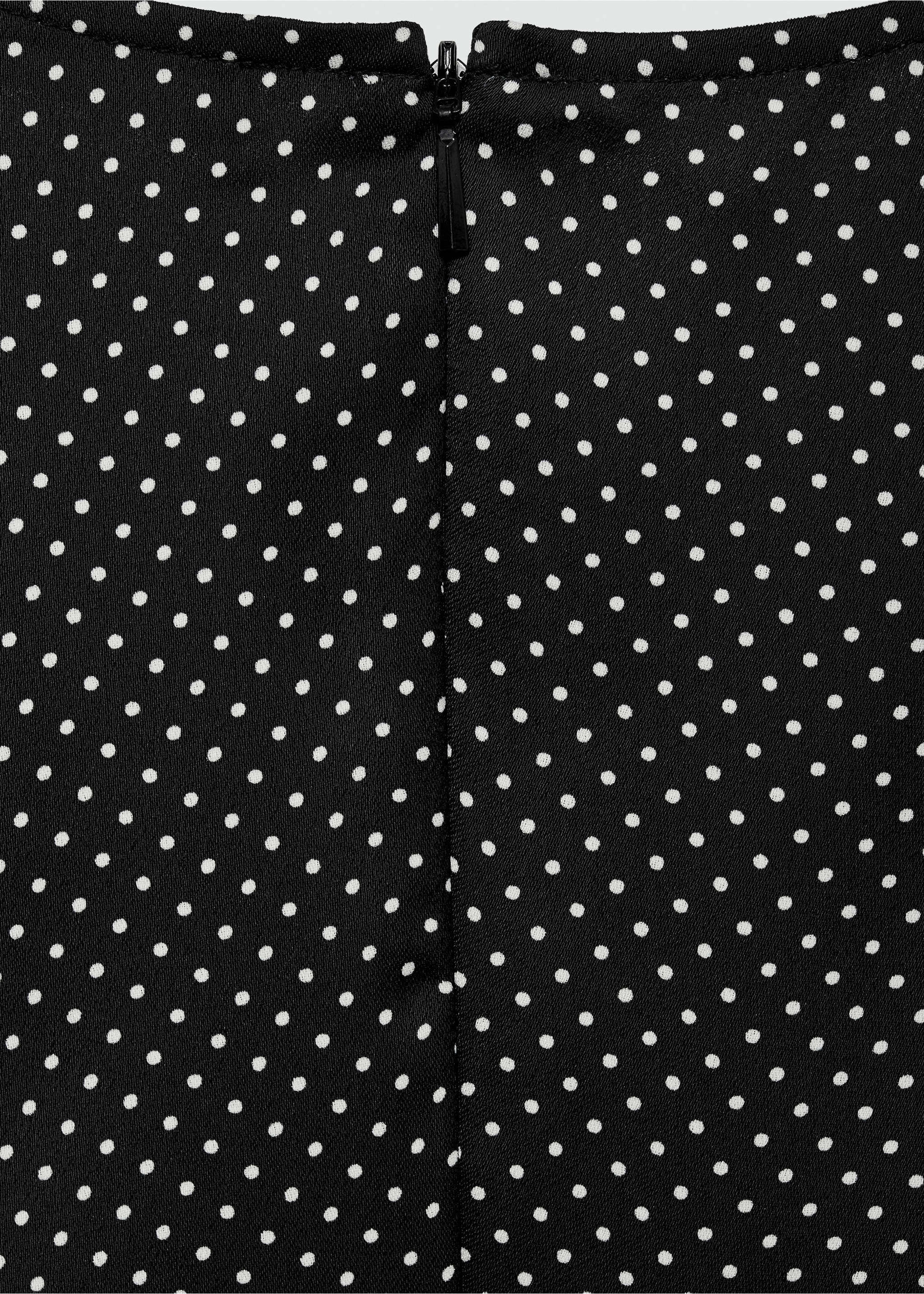 Vestido lunares fruncido lateral - Detalle del artículo 0, Negro. Ref: 77024074-00.