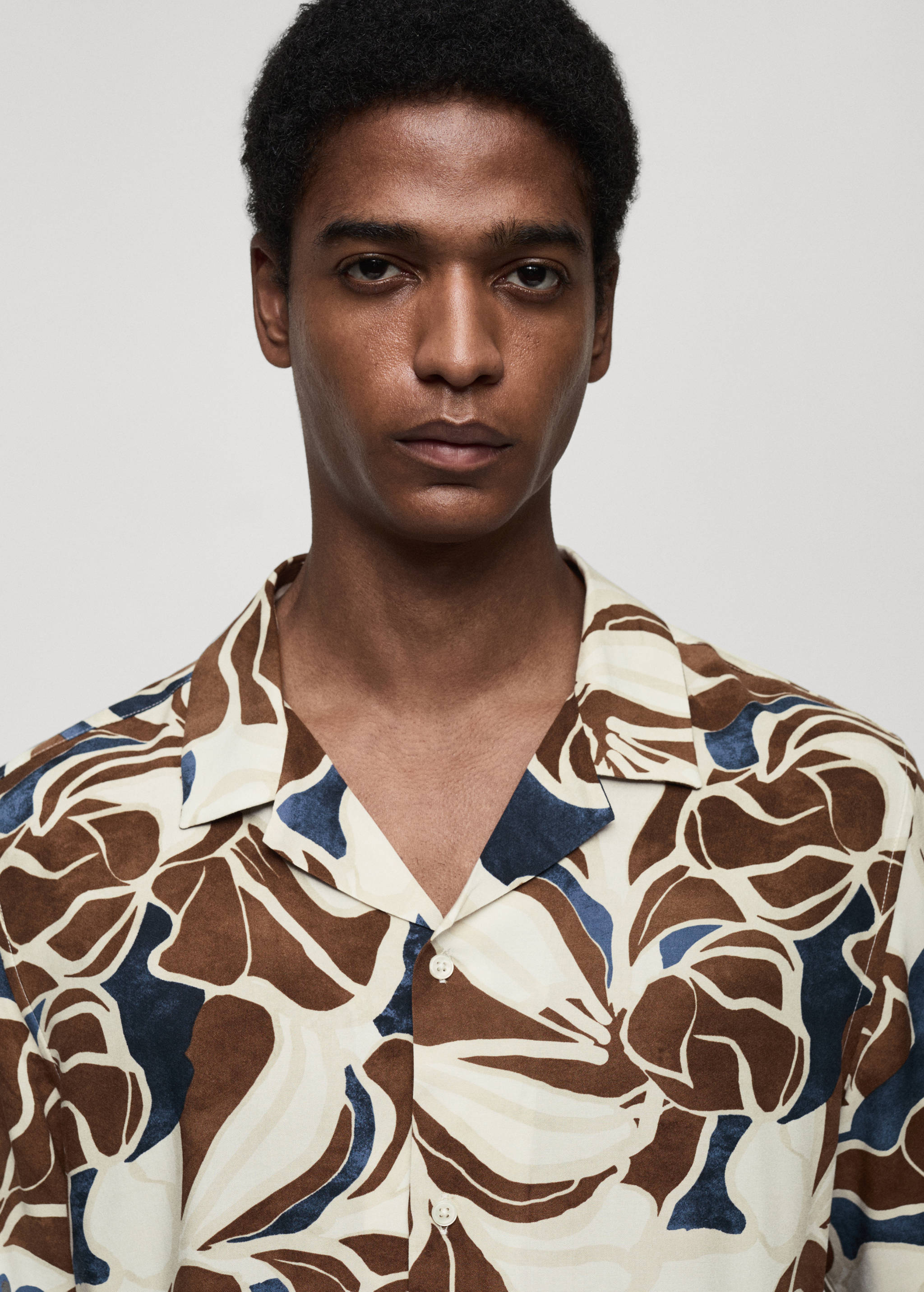 Printed fluid regular-fit shirt - Details of the article 1
