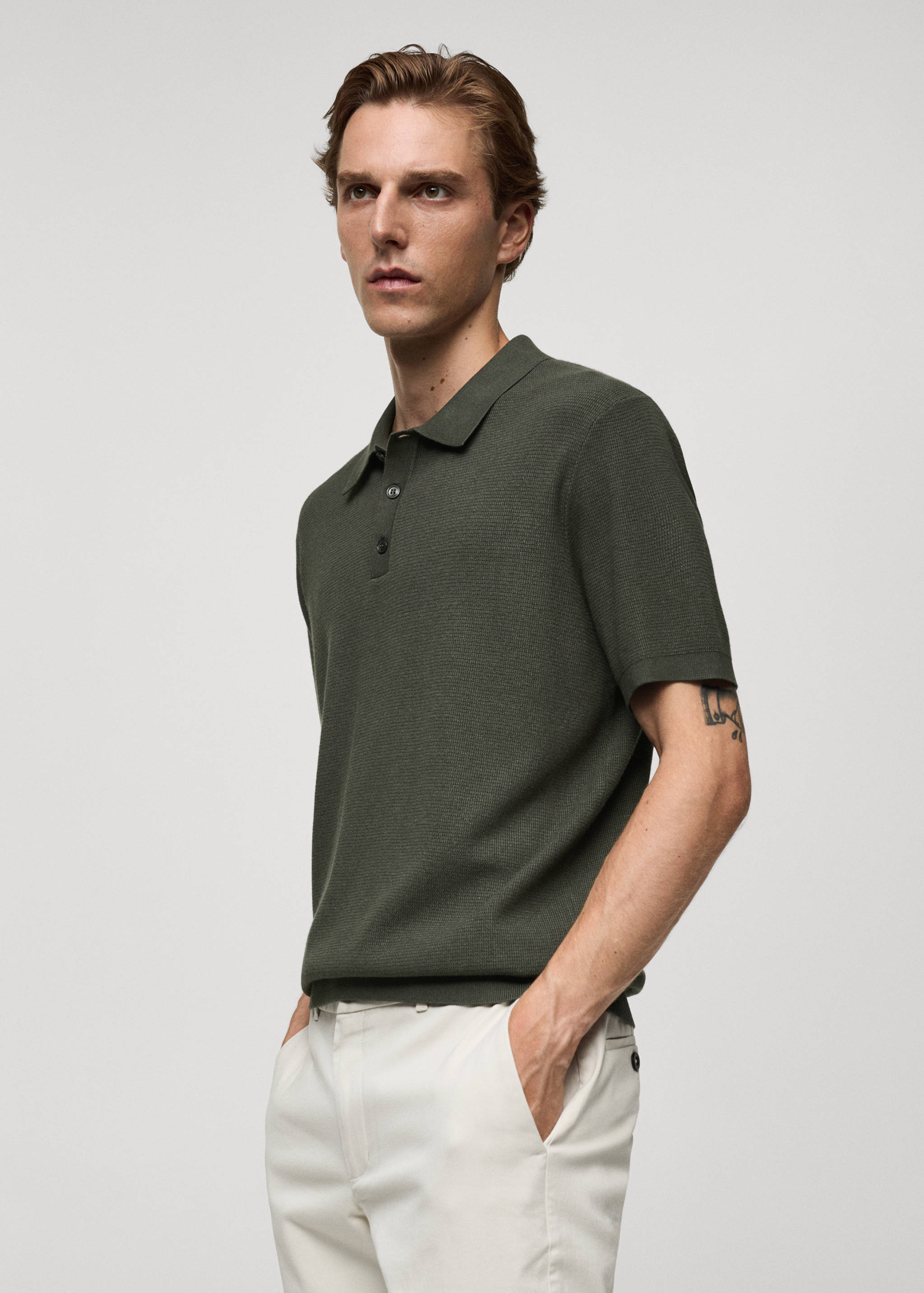 Structured fine-knit polo shirt - Details of the article 2