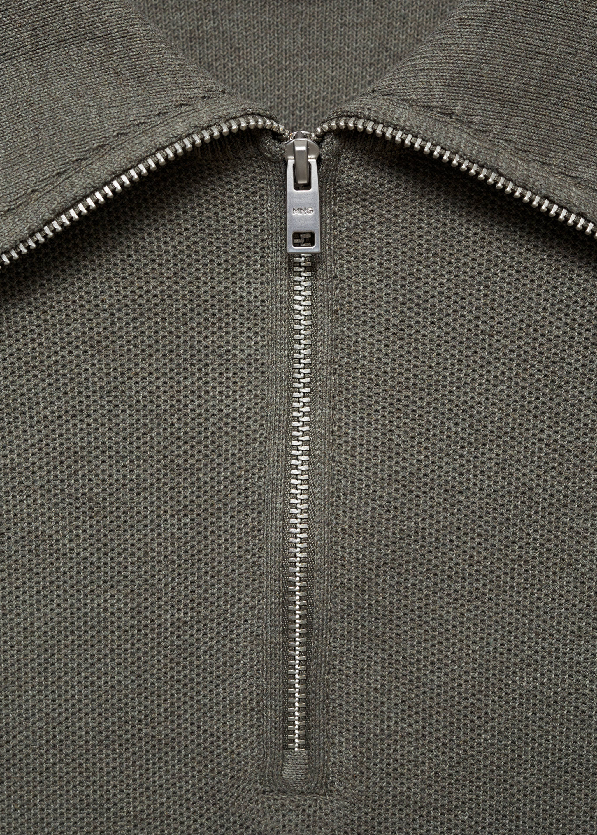 Pull-over structuré col polo zippé - Détail de l'article 8