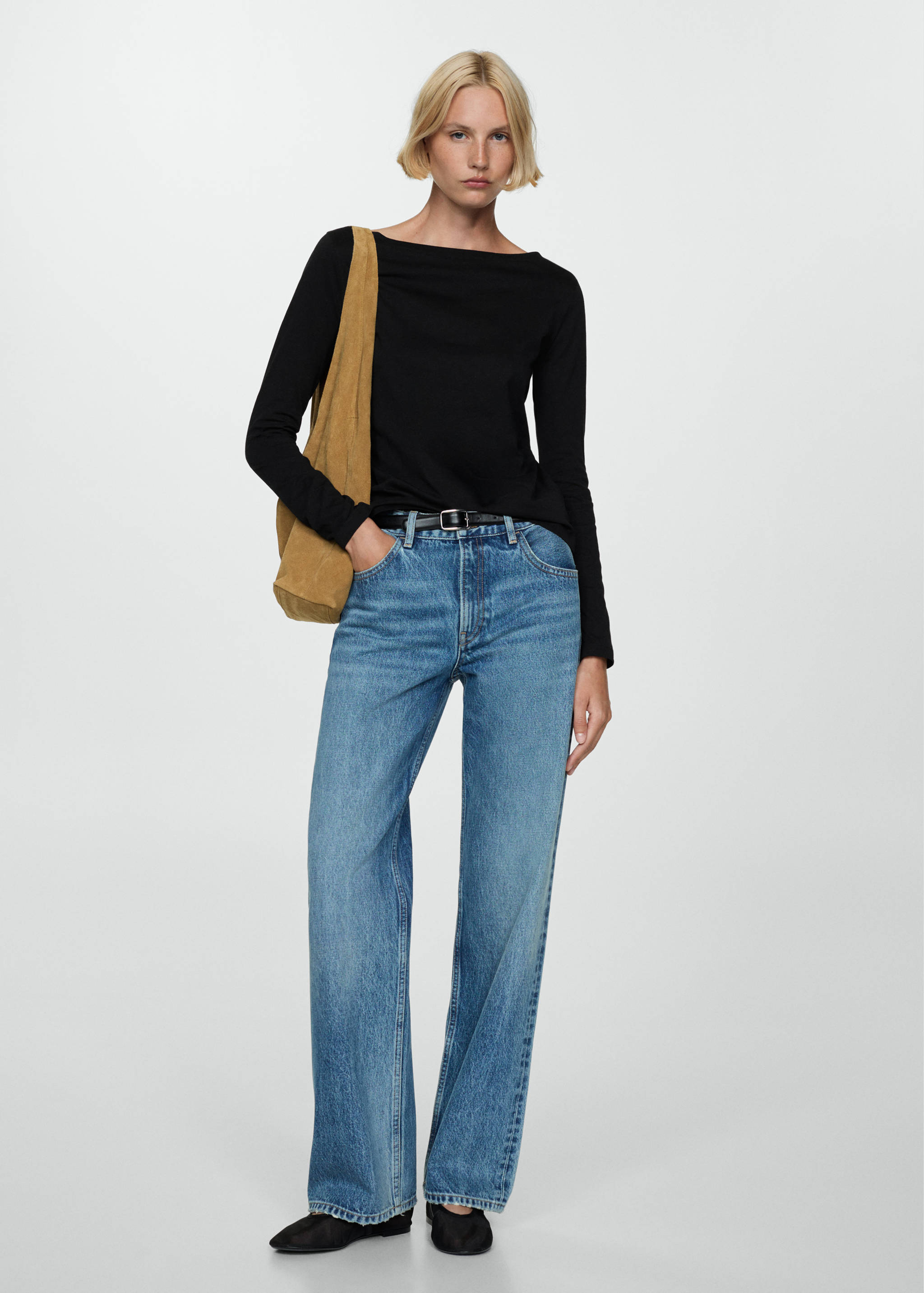 T-shirt met lange mouwen en boothals - Overzichtstekening