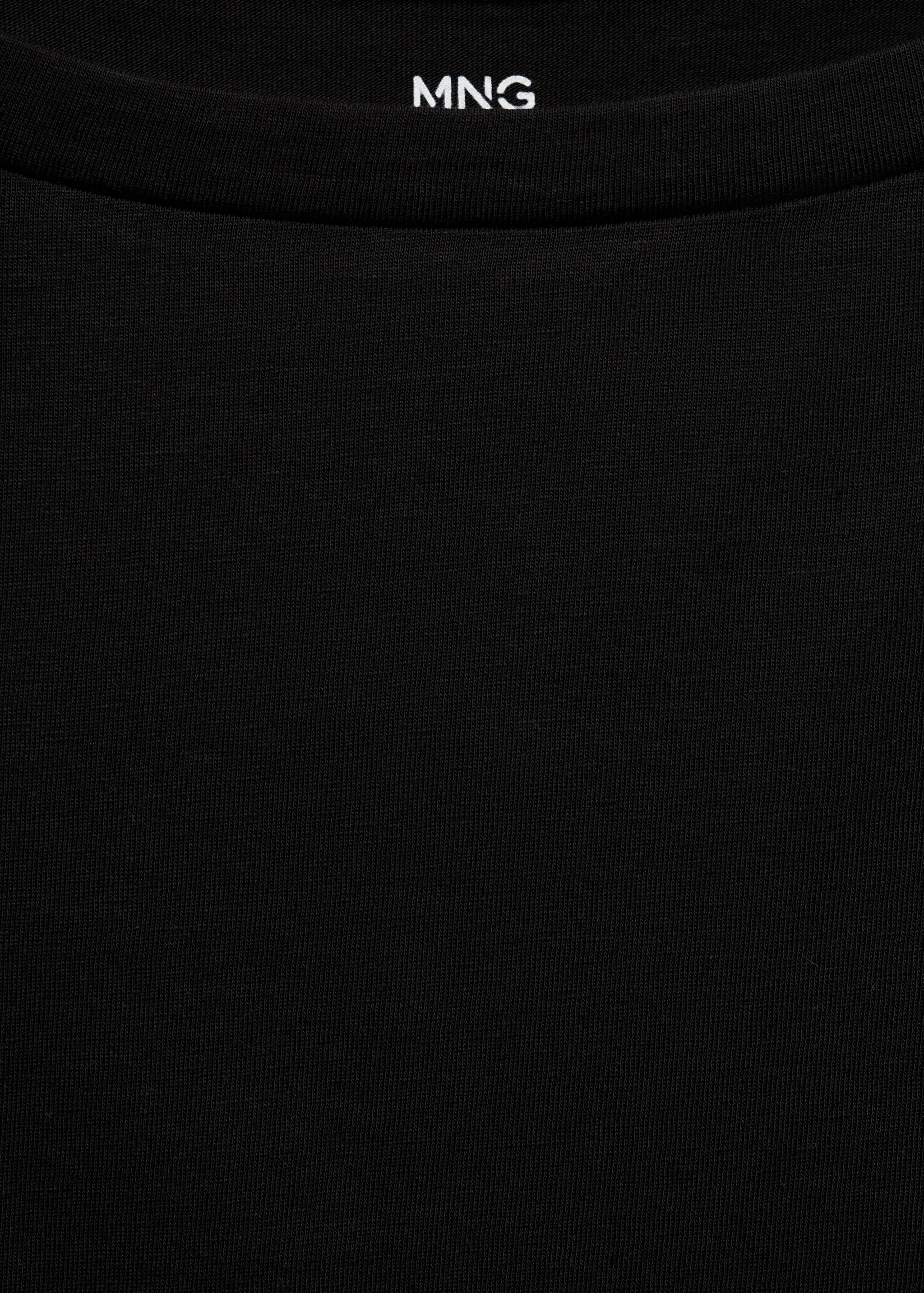 T-shirt met lange mouwen en boothals - Detail van het artikel 8