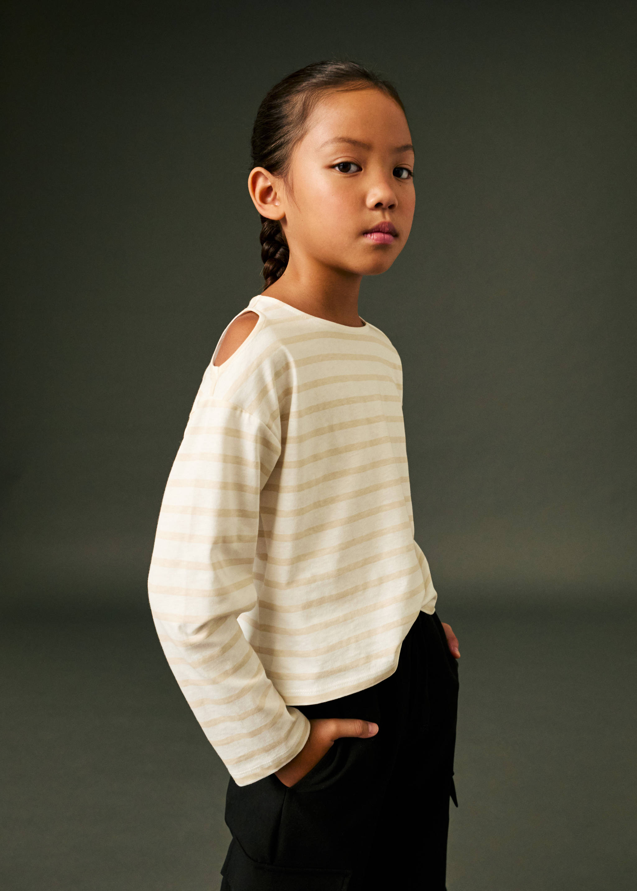 棉质露肩T恤 - null