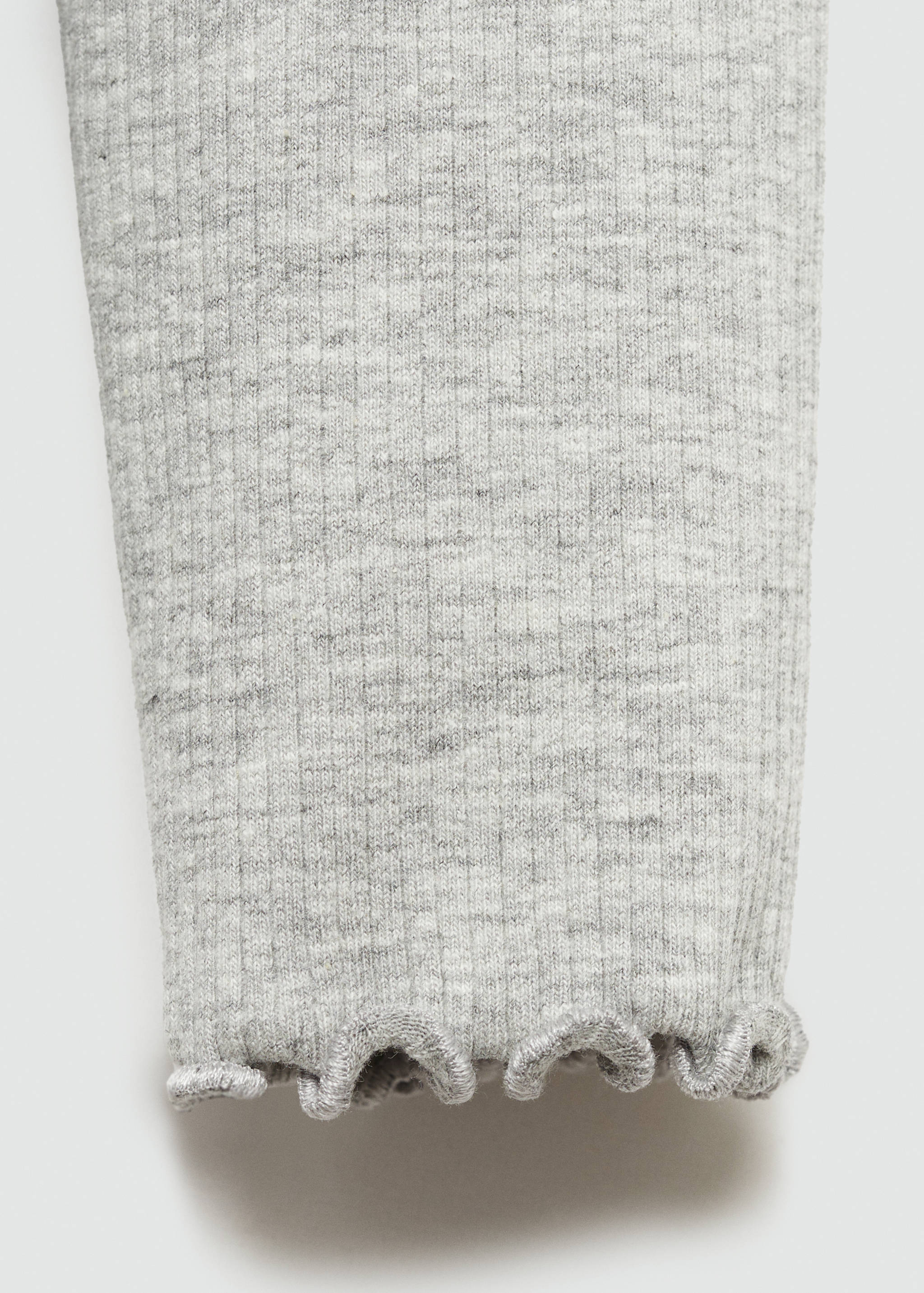 Ribbed long-sleeved t-shirt - Details of the article 0