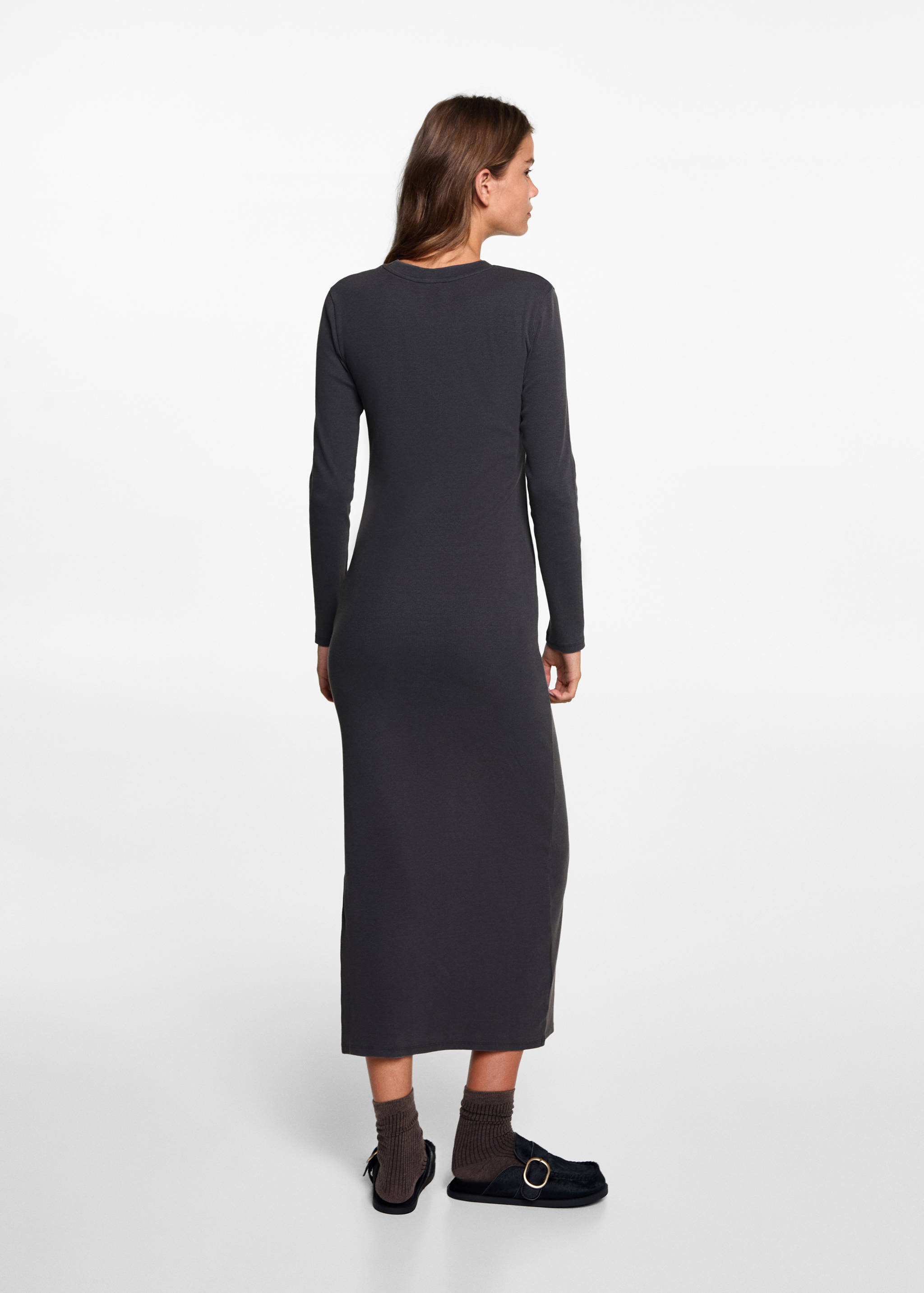 Ribbed dress with opening - Reverse of the article