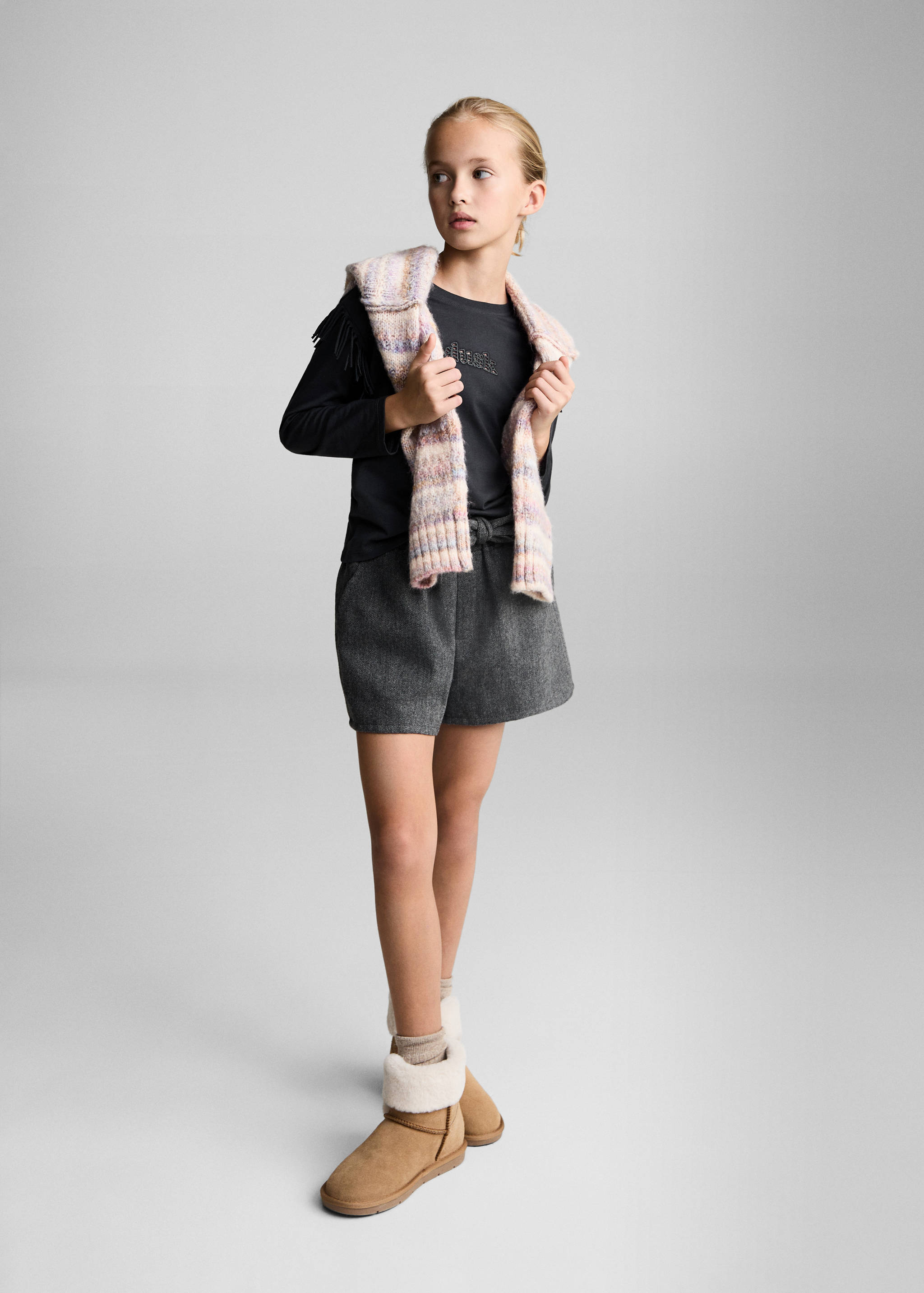 Camiseta bordada flecos - Plano general