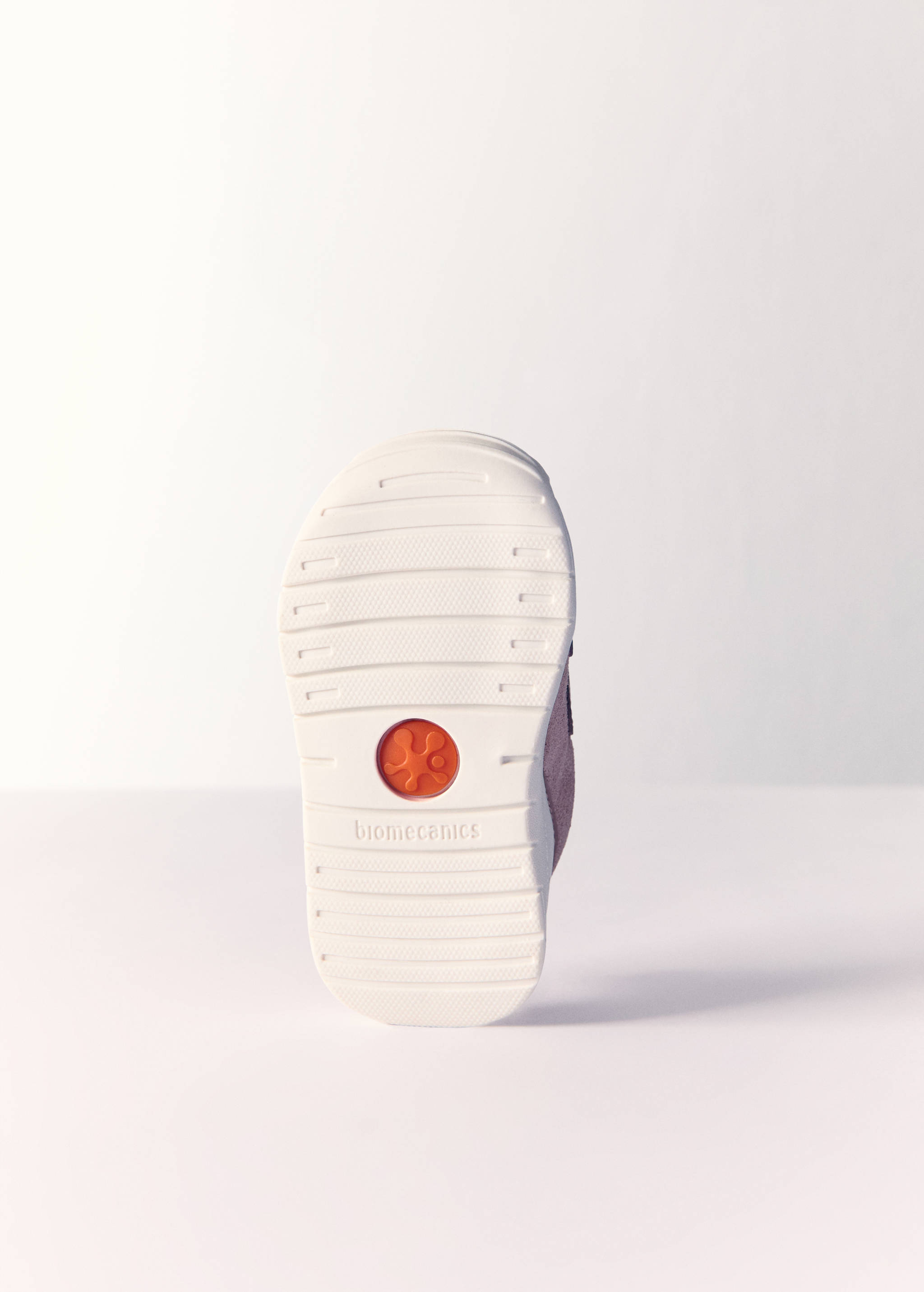 Deportivas piel biomecanics - Detalle del artículo 7