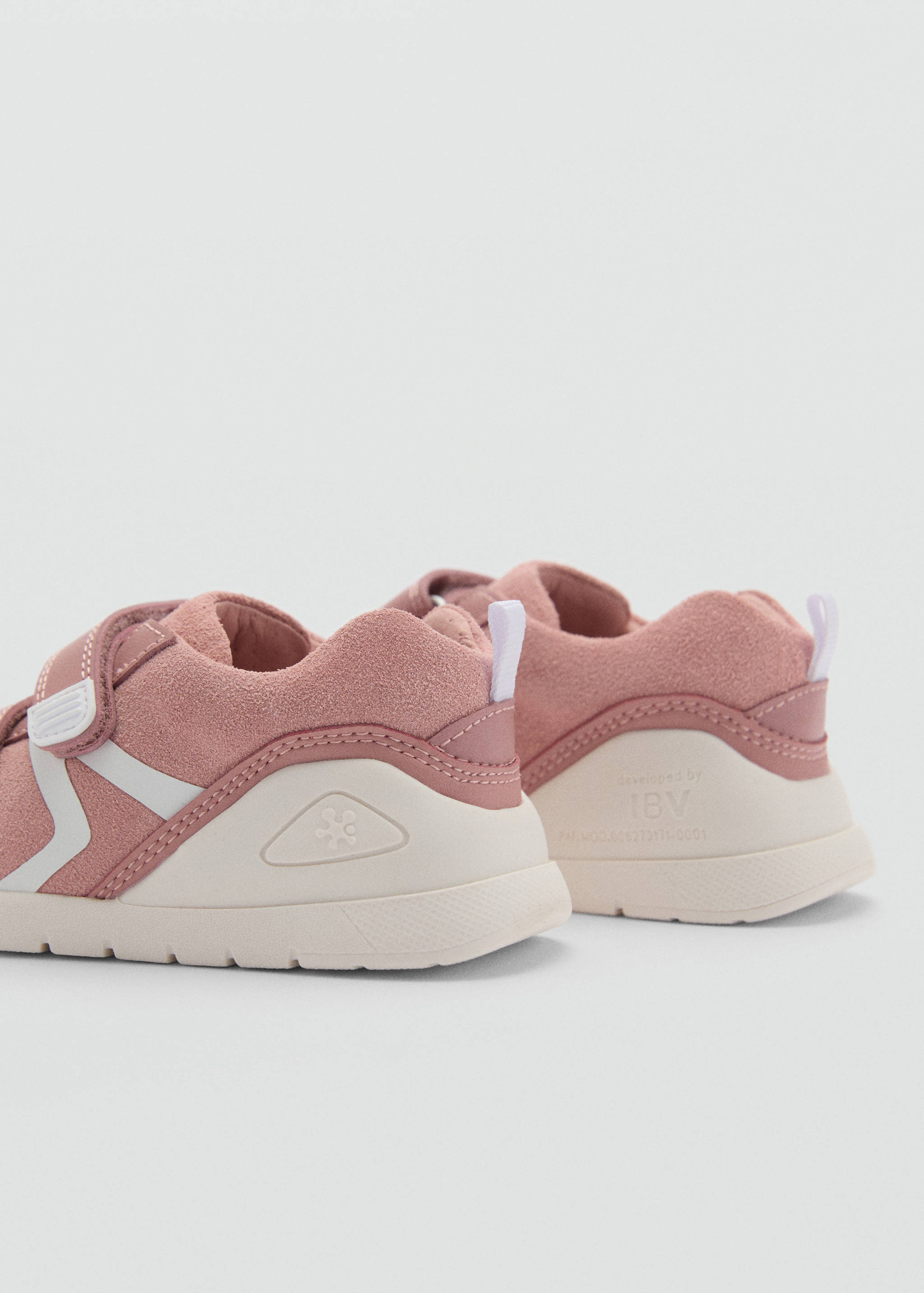 Deportivas piel biomecanics - Detalle del artículo 1