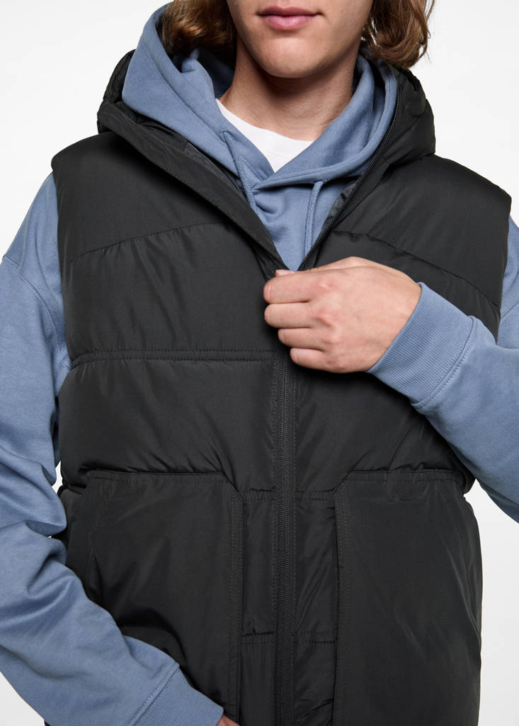 Quilted gilet with hood — Charcoal