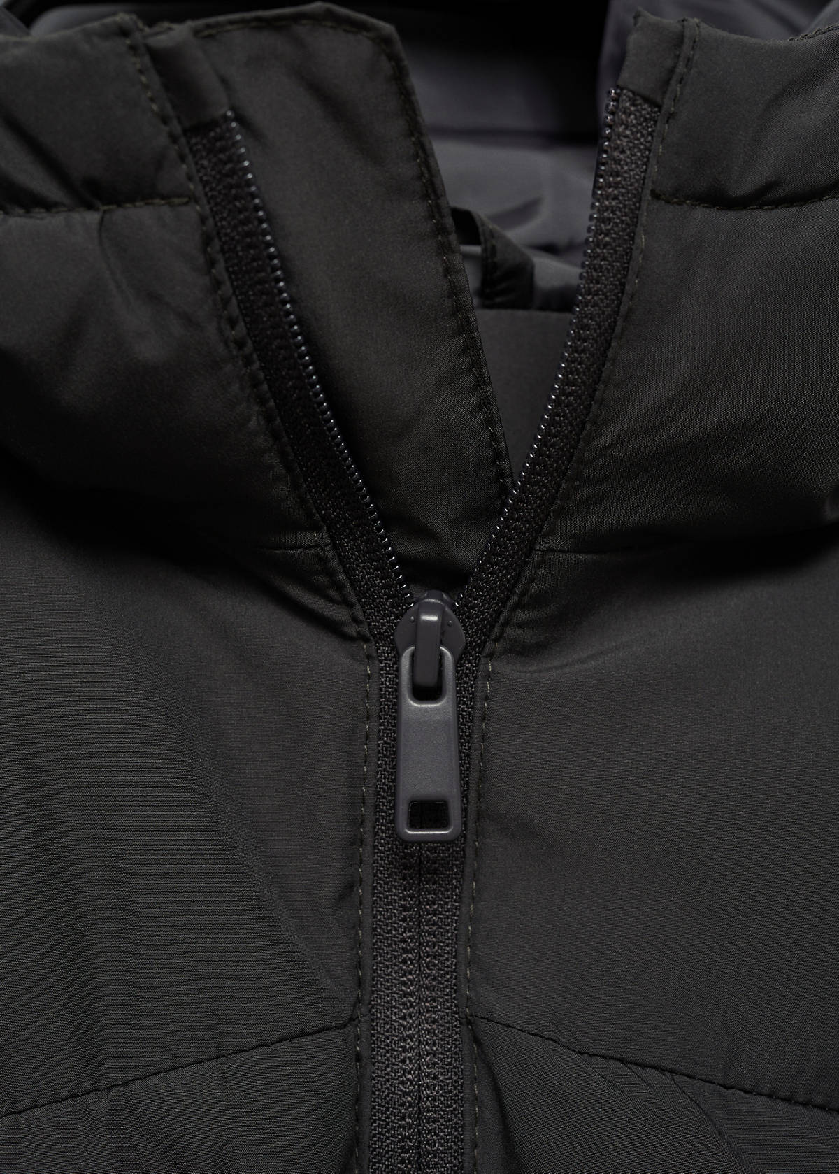 Quilted gilet with hood — Charcoal