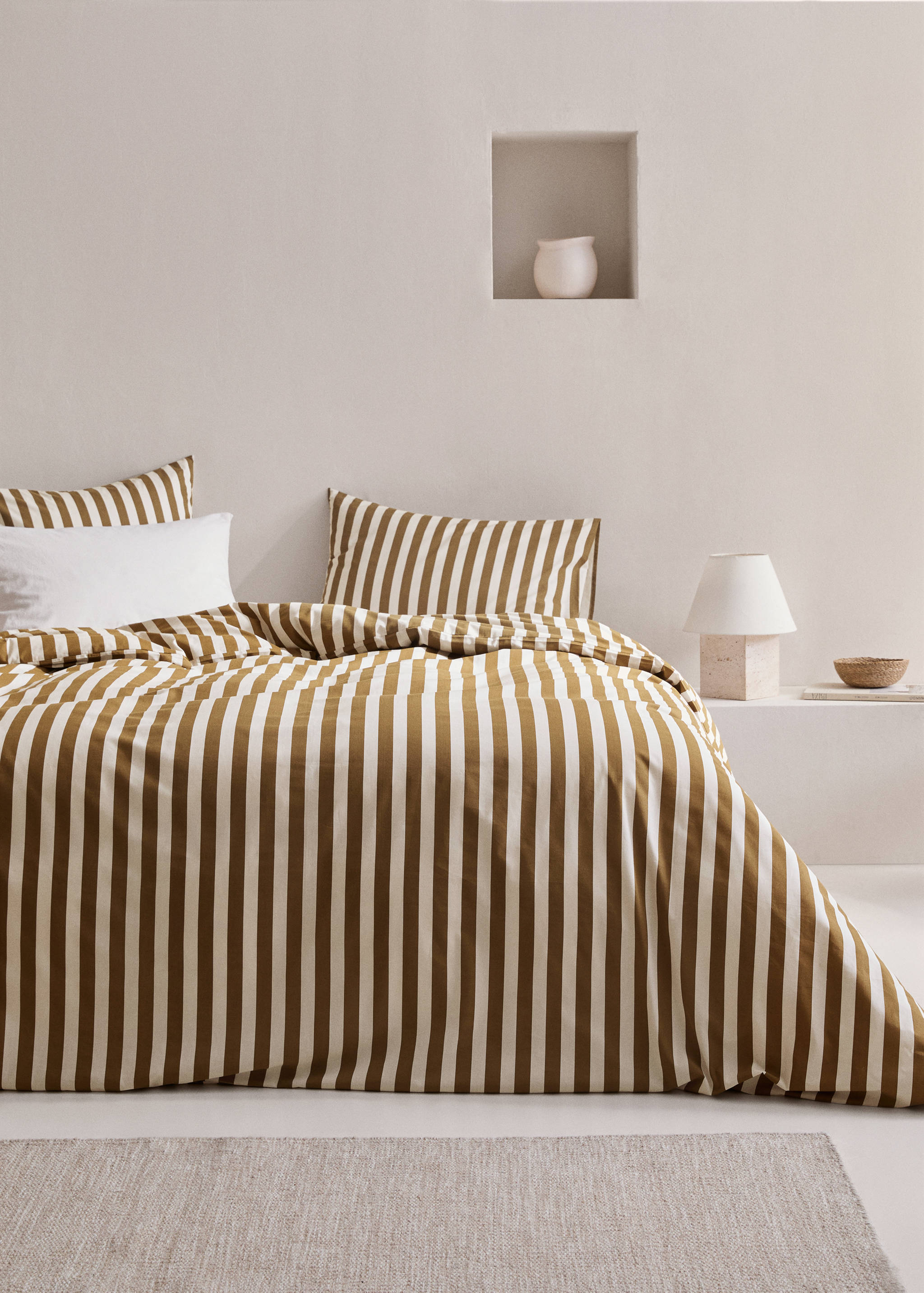 Striped duvet cover for queen bed - General plane