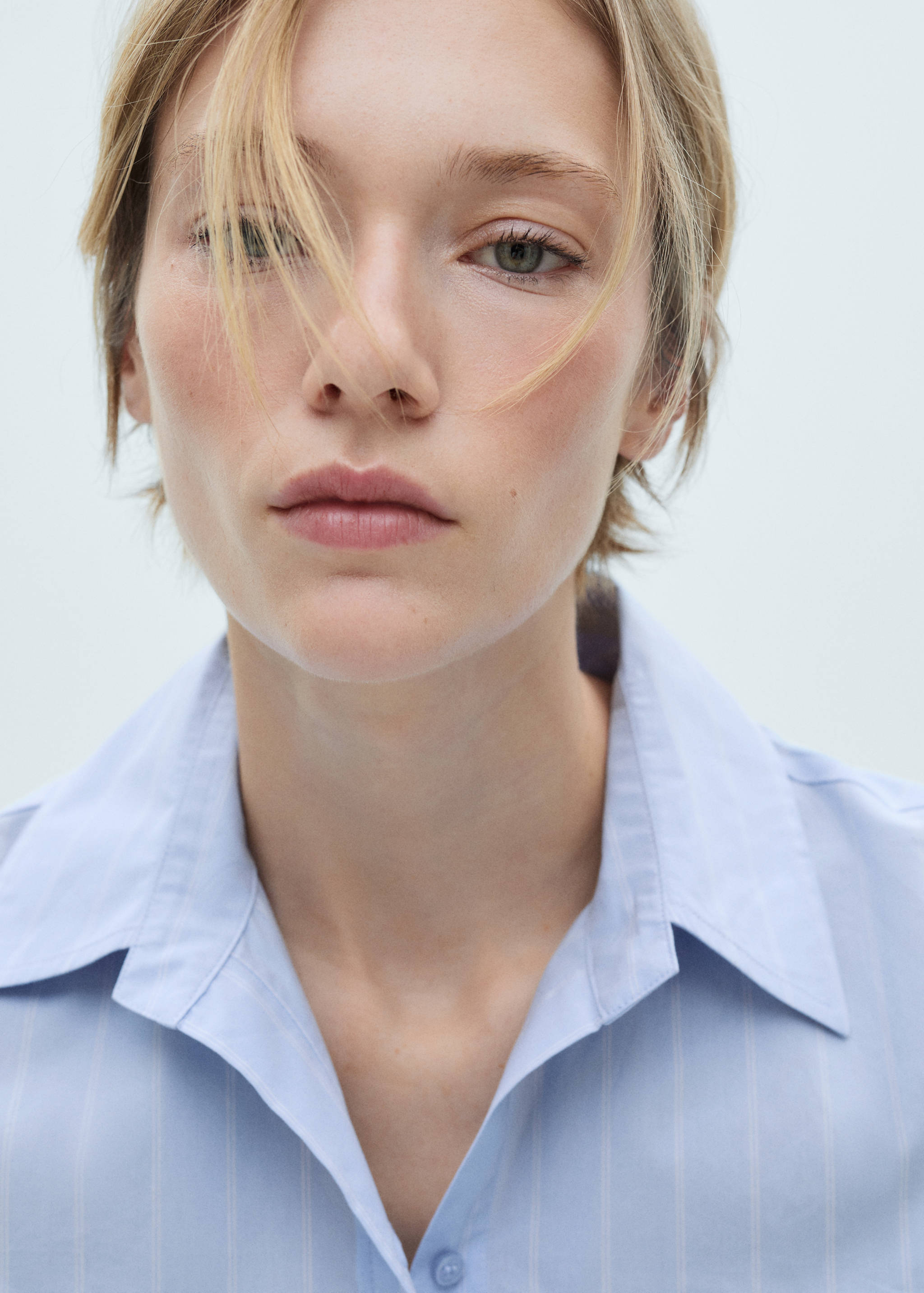 Gathered details cotton shirt - Details of the article 1