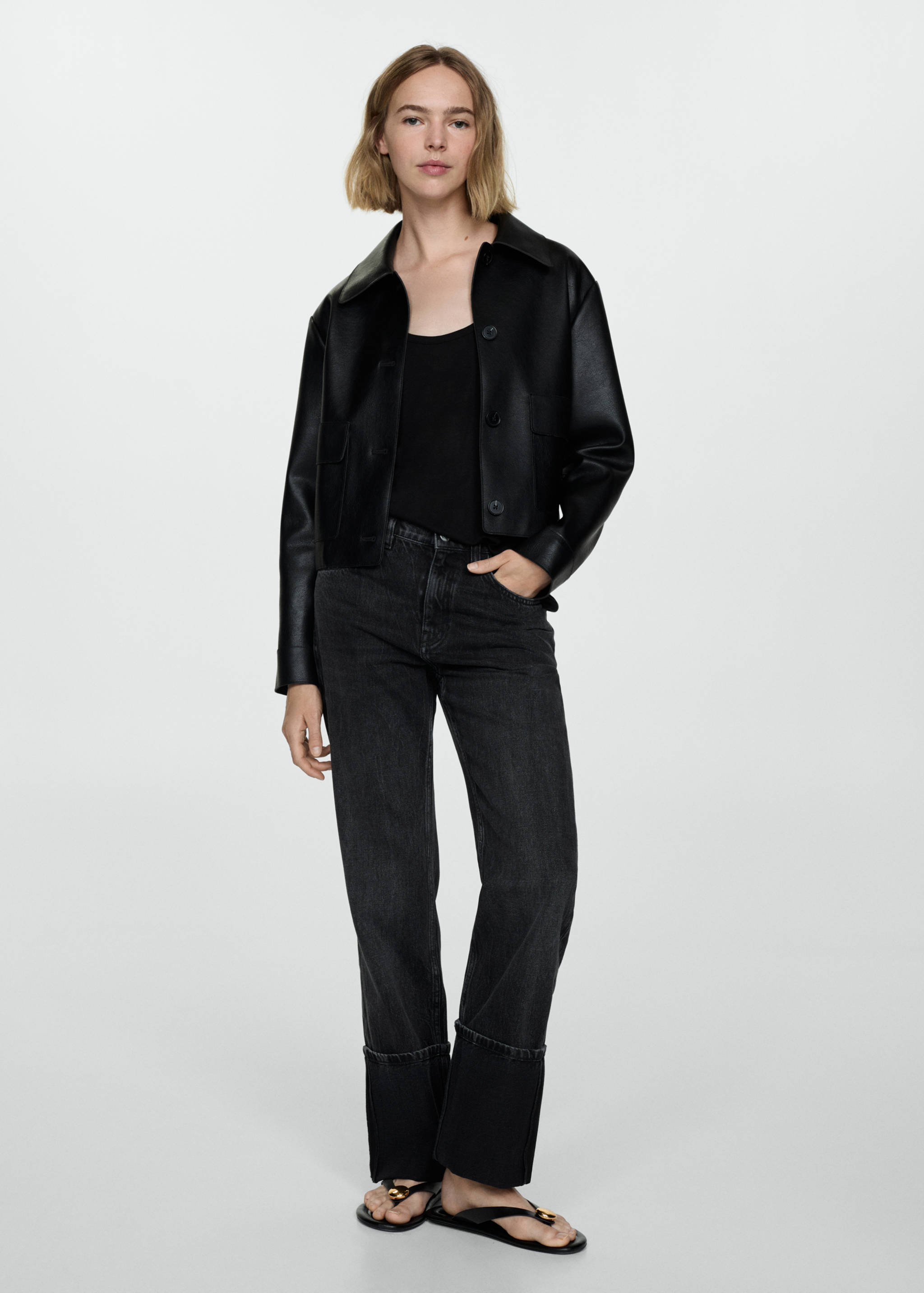 Turned-up straight jeans - General plane