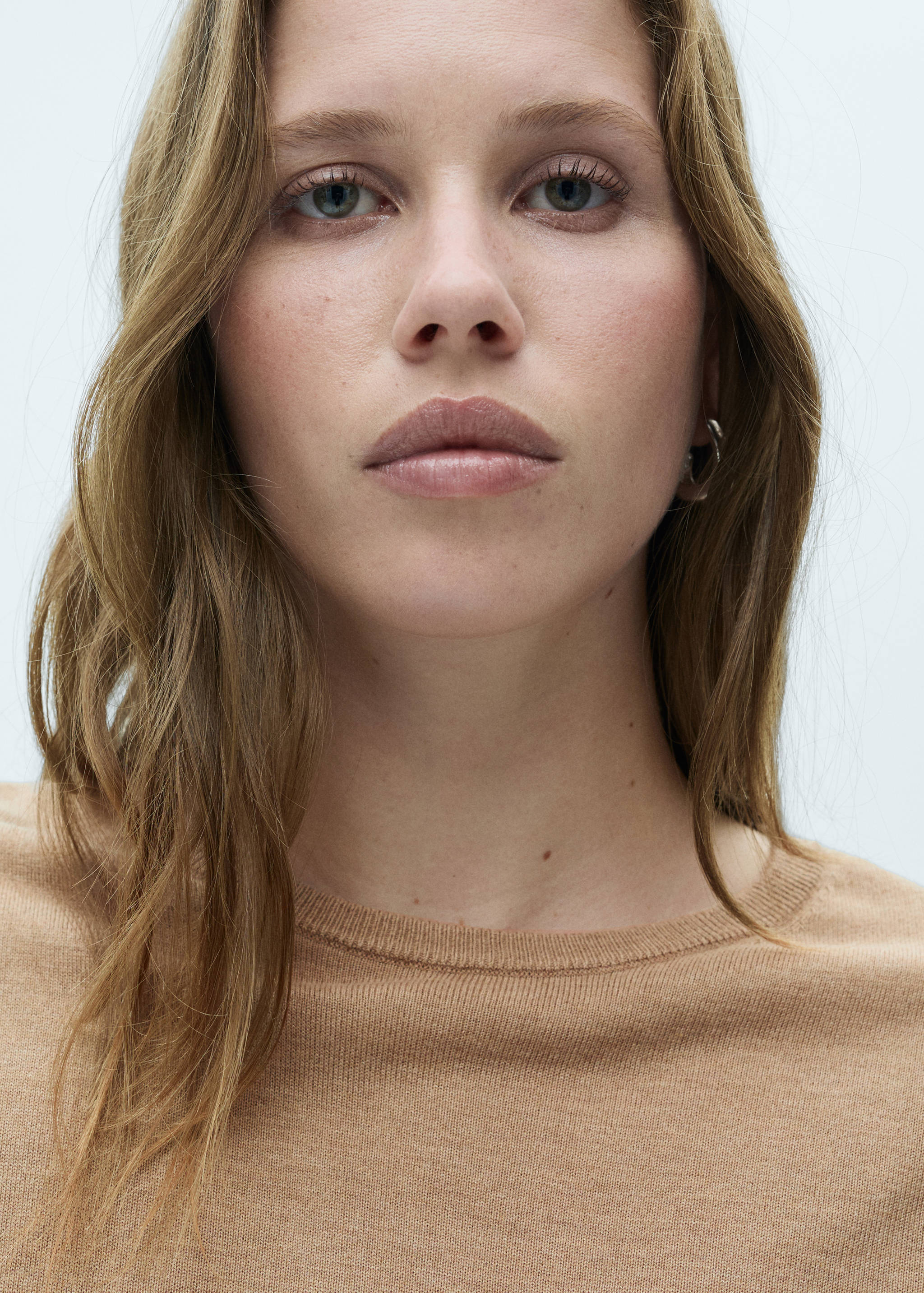 Fine-knit crew-neck sweater - Details of the article 1