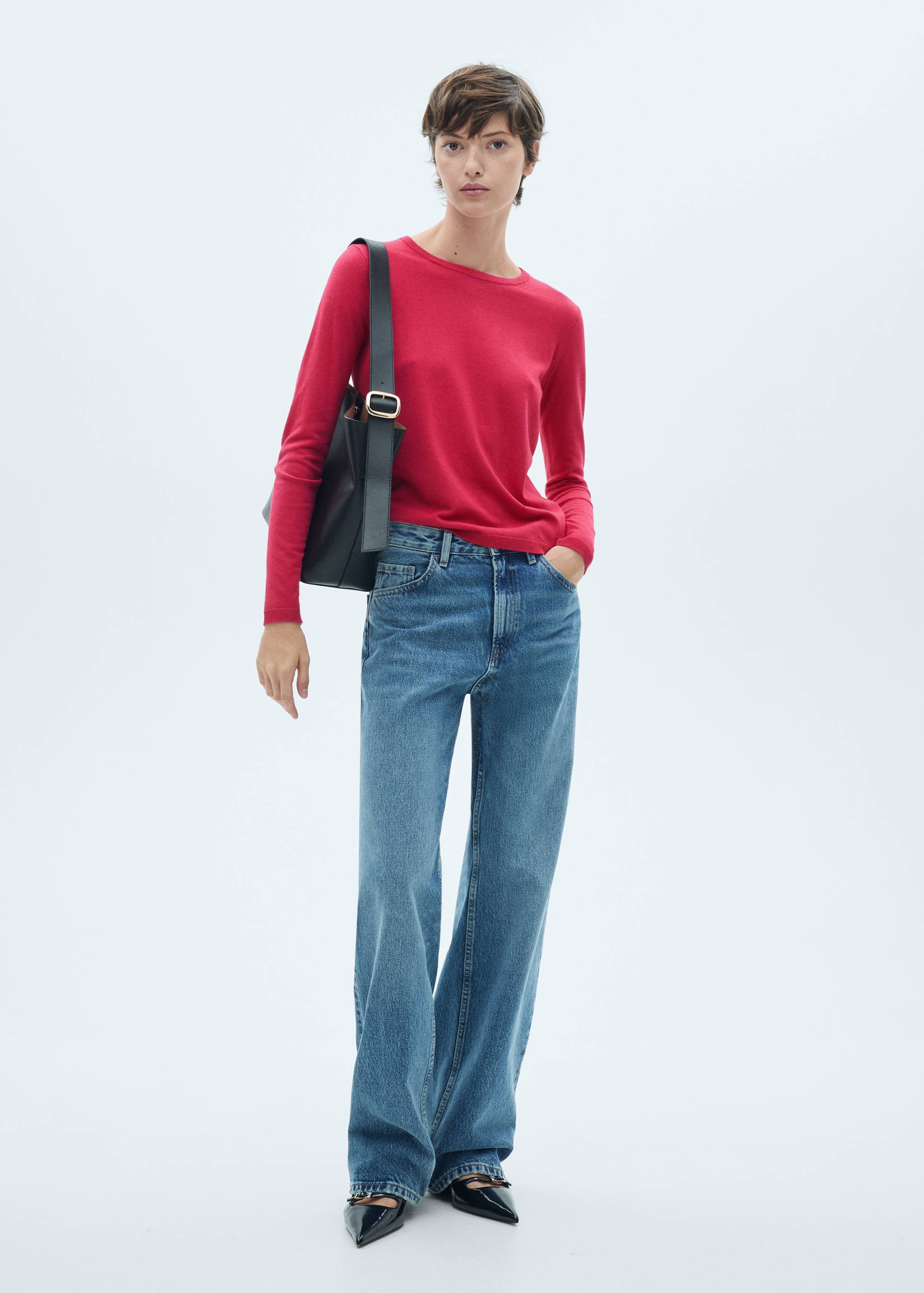 Fine-knit crew-neck sweater - General plane