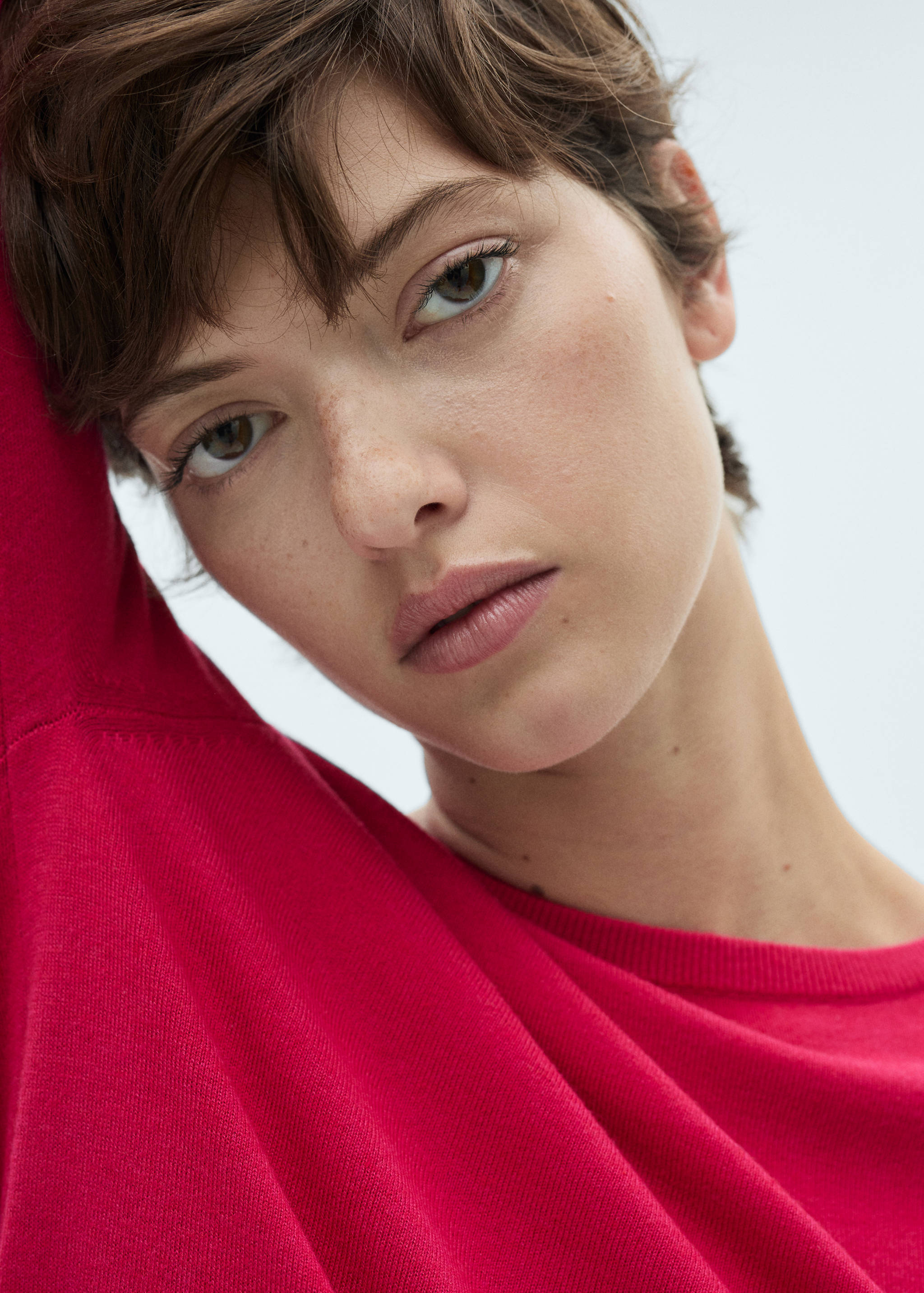 Fine-knit crew-neck sweater - Details of the article 1