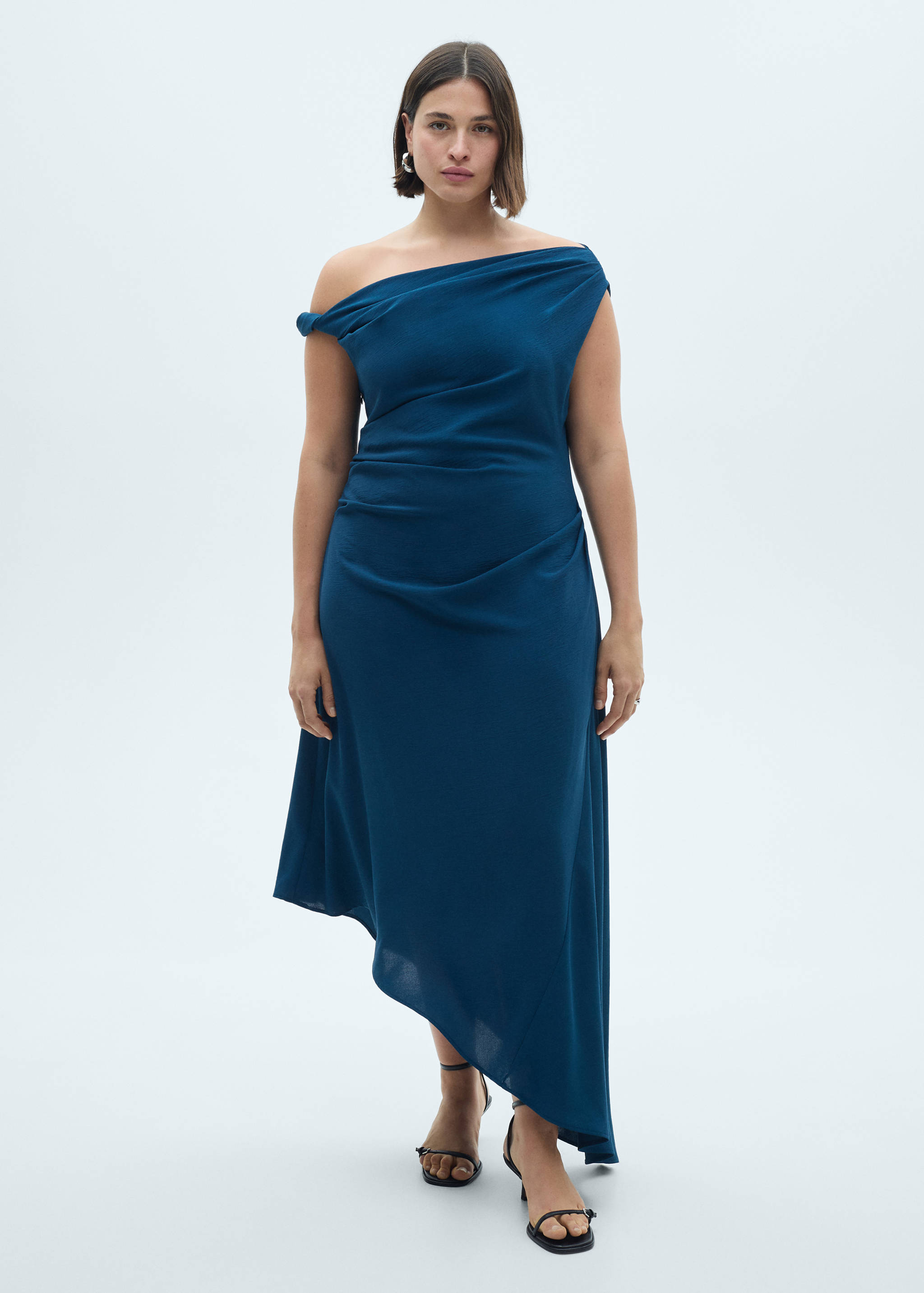 Robe asymétrique froncée - Détail de l'article 3