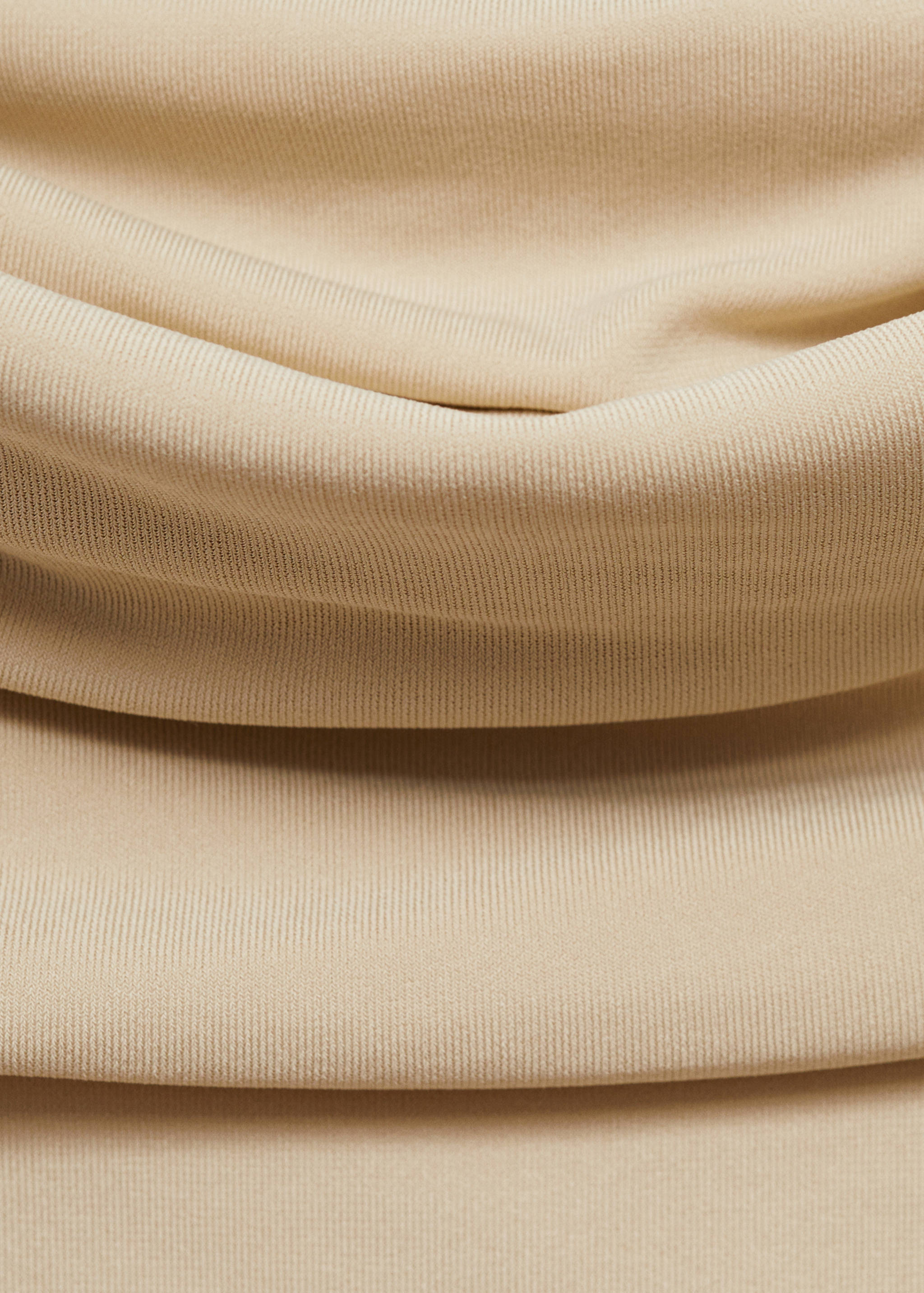 Samarreta espatlles descobertes - Detall de l'article 8