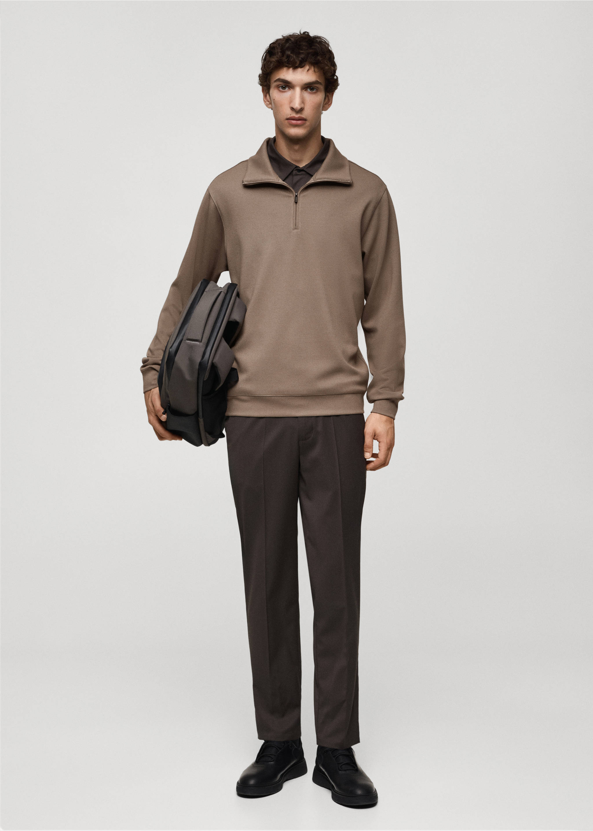 Taupe zip-collar sweatshirt with long sleeves, worn with dark trousers., Mink Grey. Ref: 77025969-00.