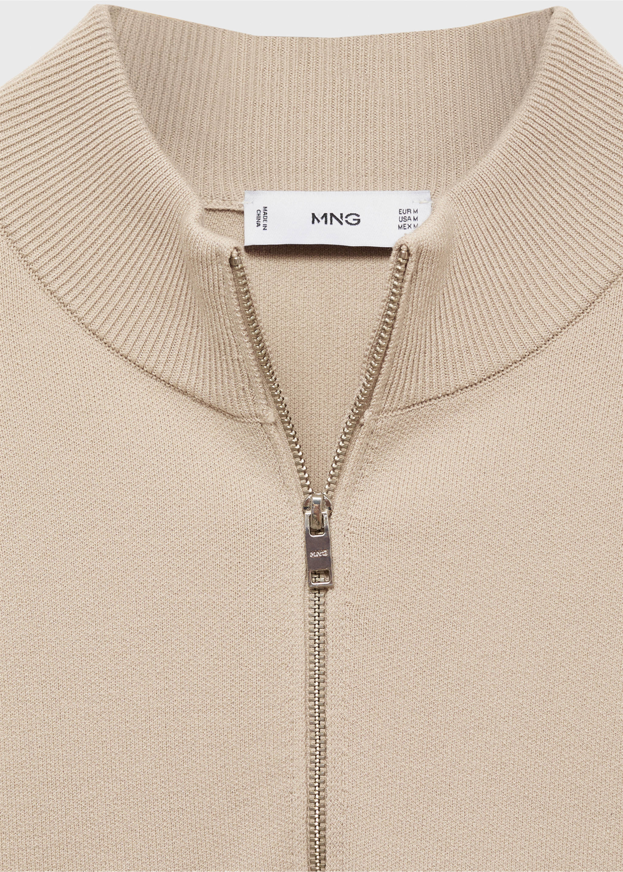 Medium-knit sweater with zip-up perkins neck - Details of the article 8, Beige. Ref: 77025975-00.