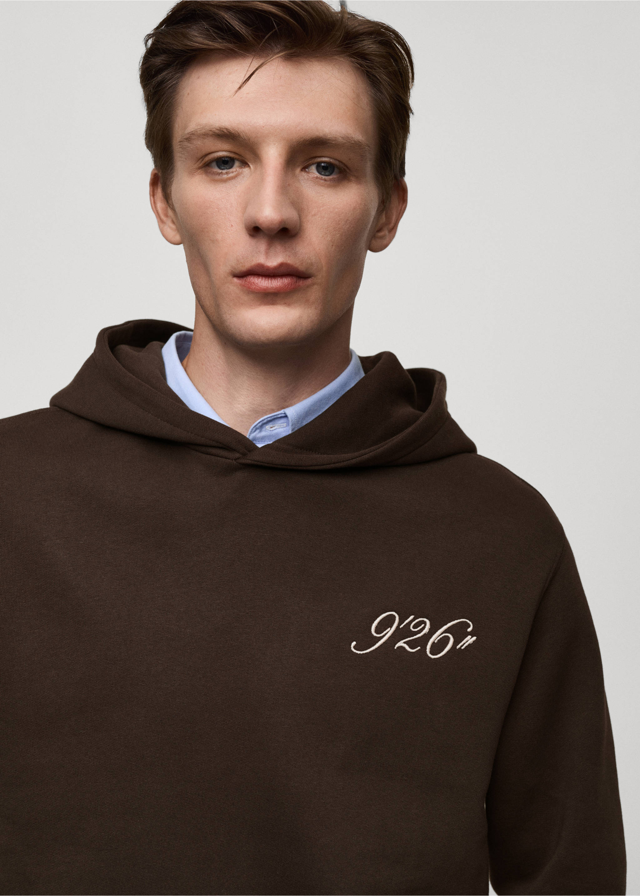 Embroidered hoodie - Details of the article 1, Chocolate. Ref: 77025976-00.