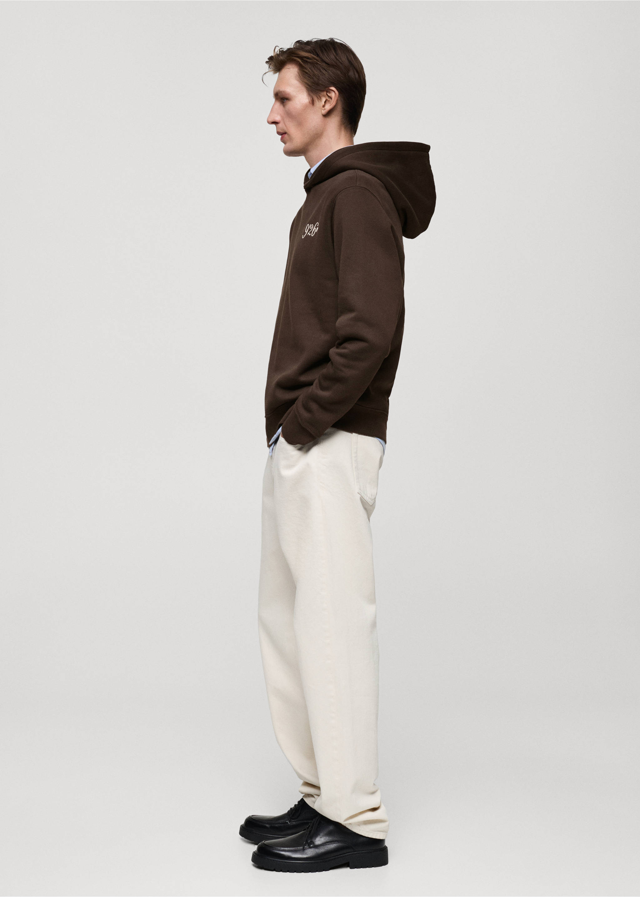 Embroidered hoodie - Details of the article 2, Chocolate. Ref: 77025976-00.