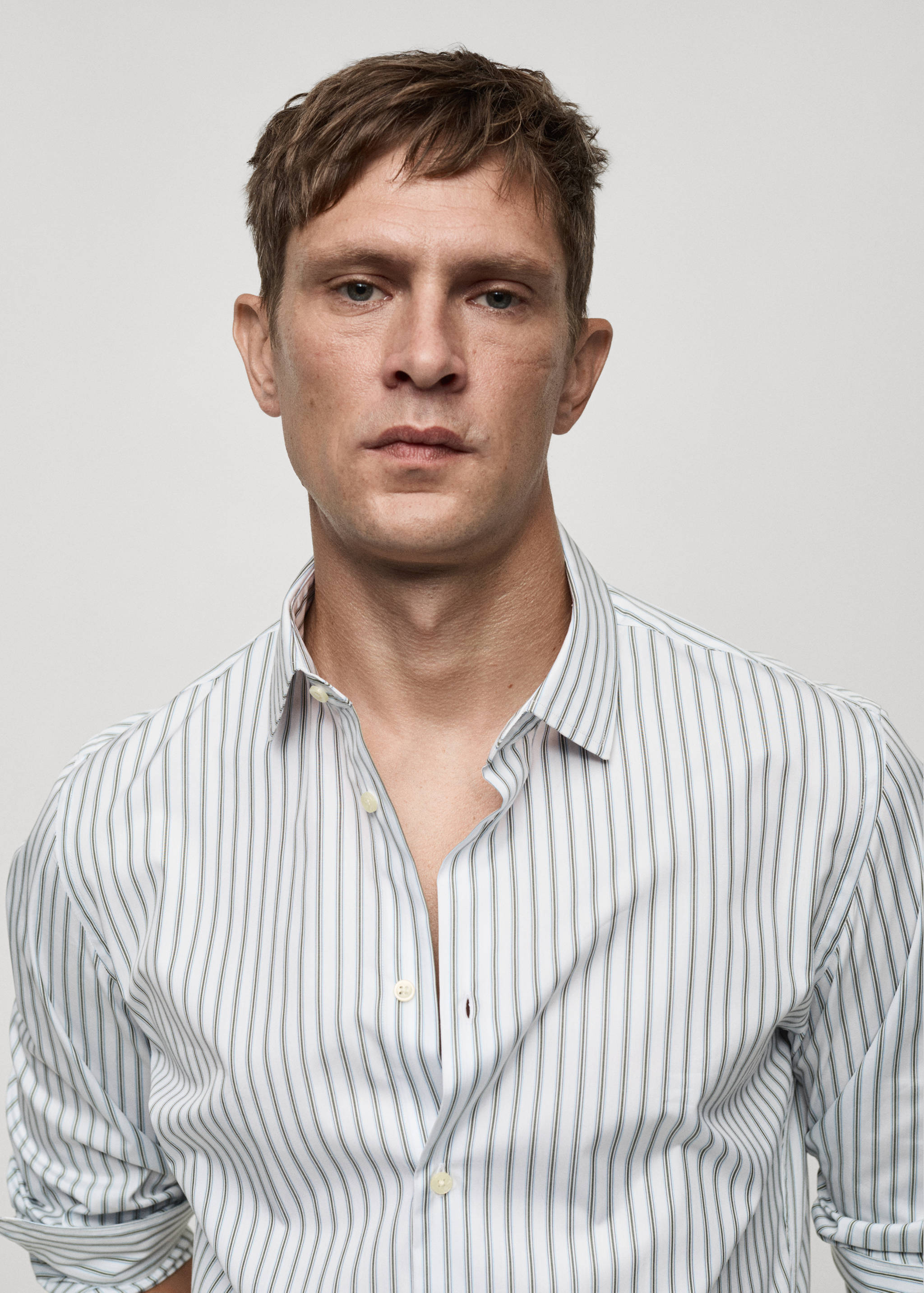 Slim fit striped cotton shirt - Details of the article 1