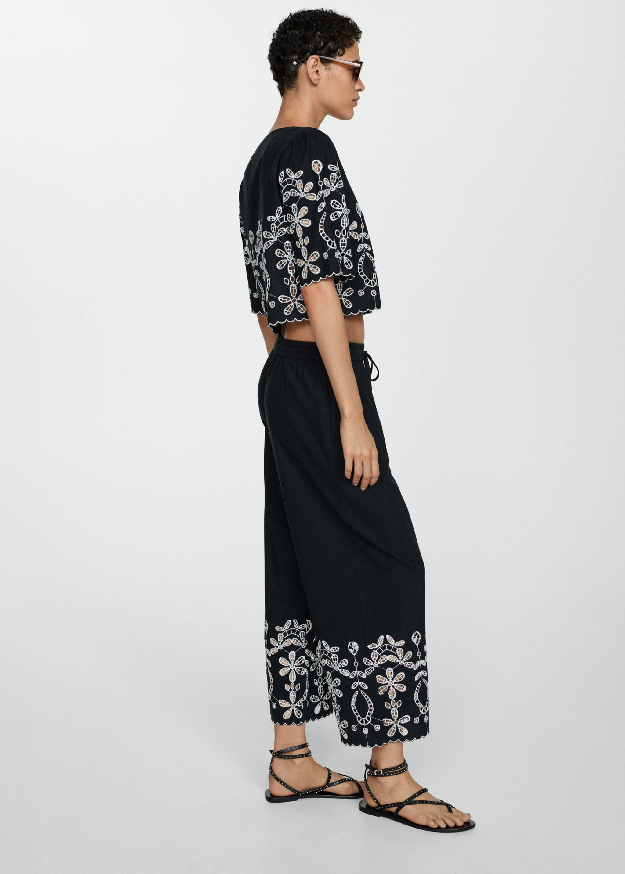 Embroidered culotte trousers - Details of the article 1