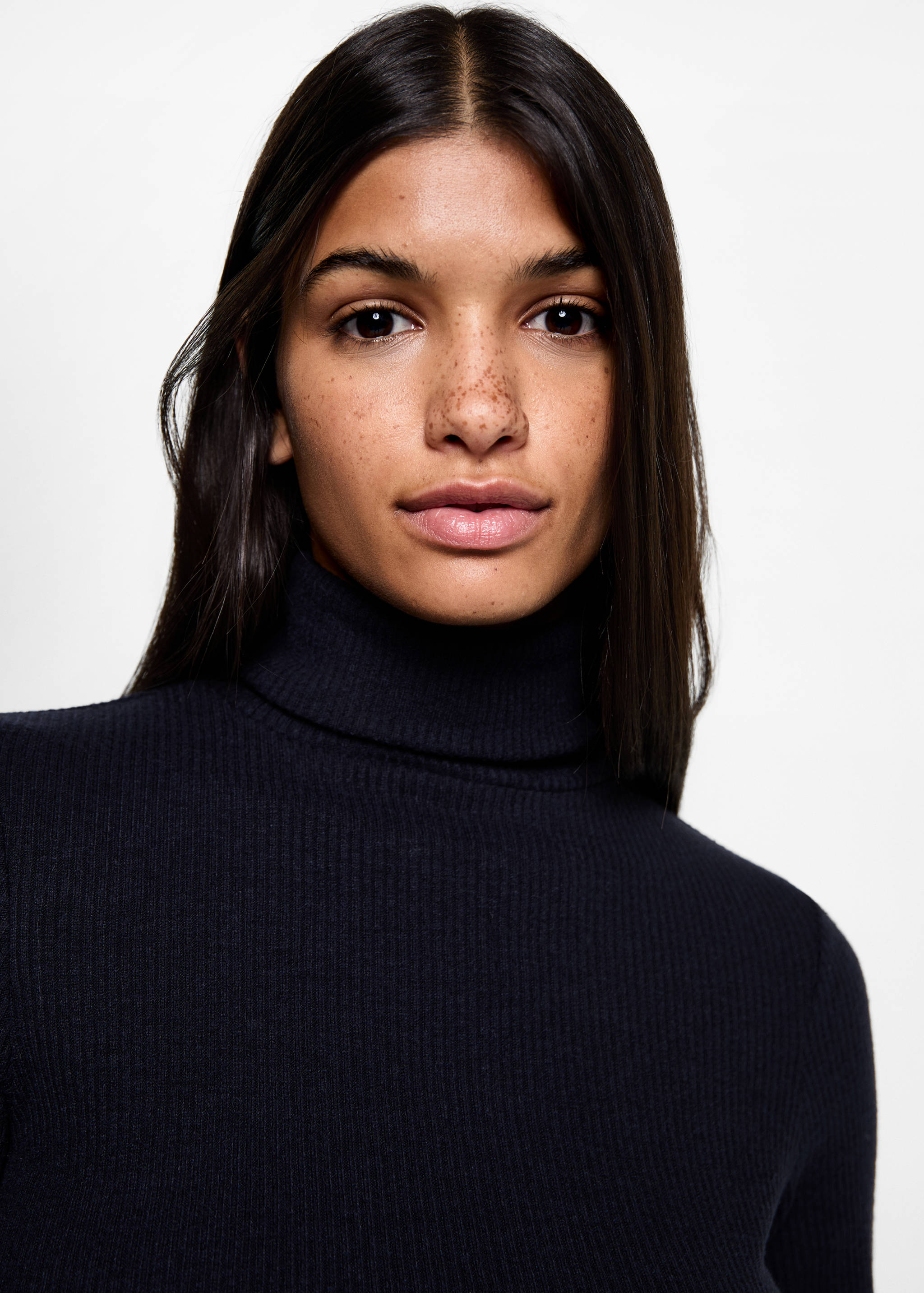 Turtle neck dress - Details of the article 1