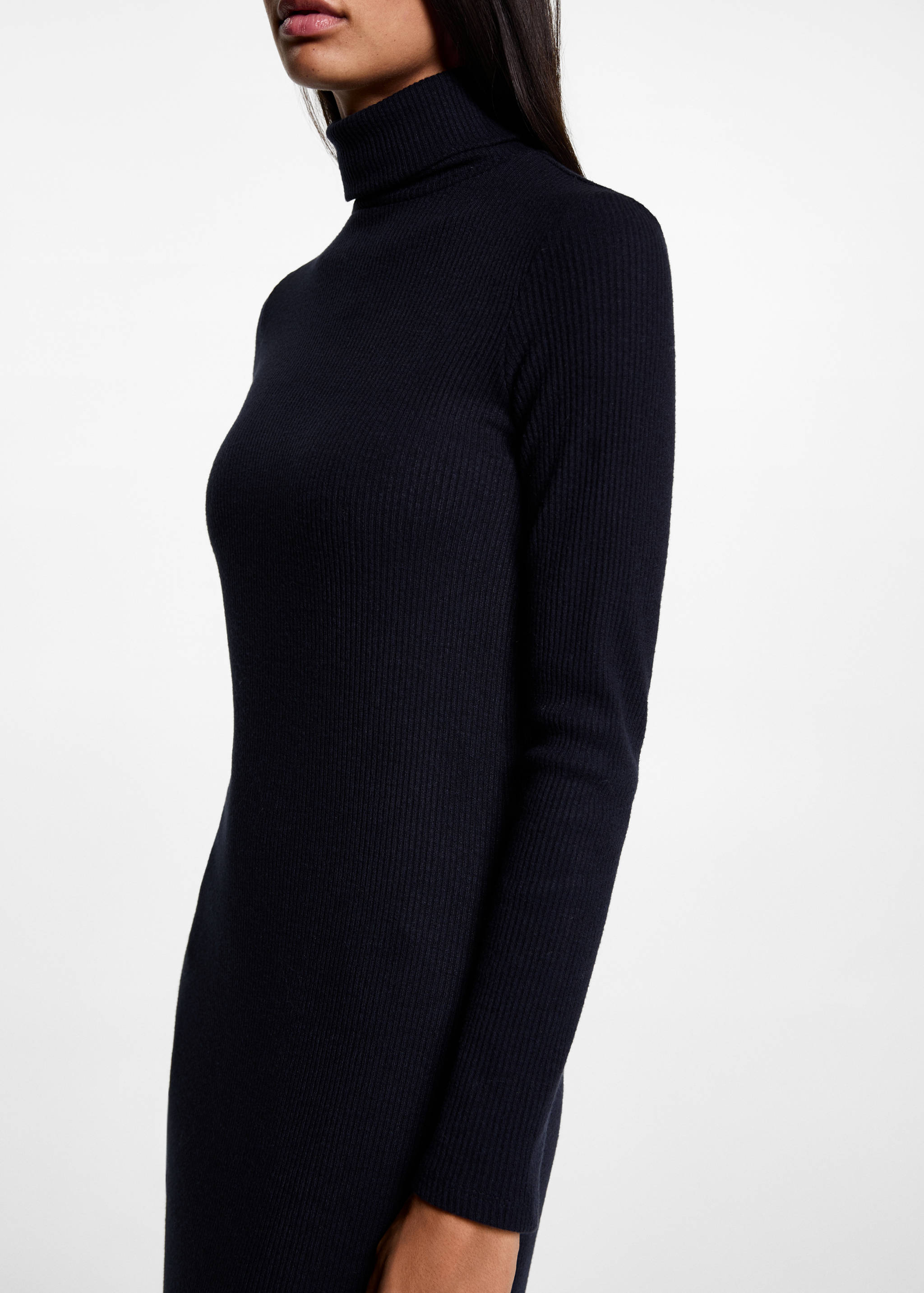 Turtle neck dress - Details of the article 6