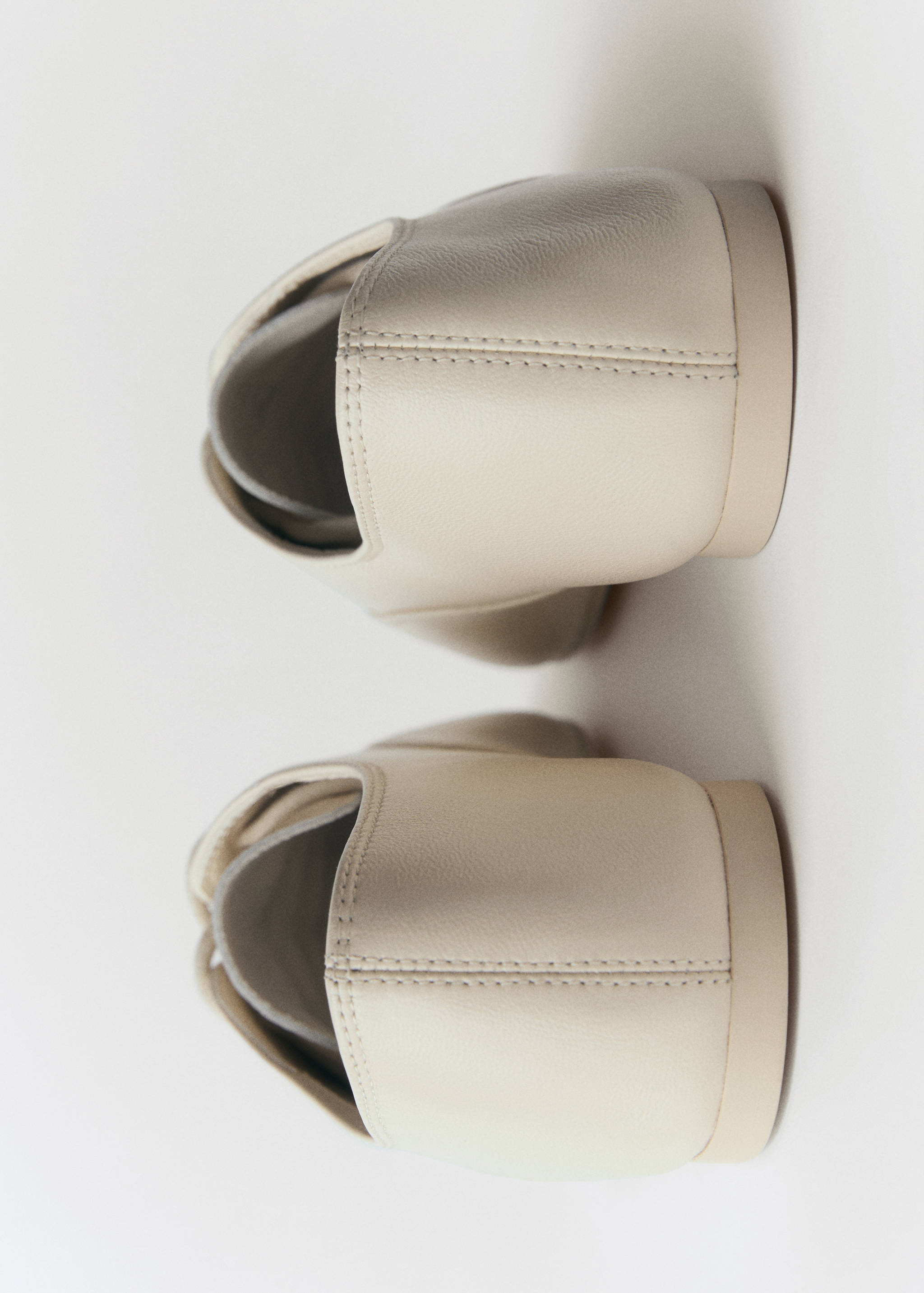 Lace-up leather shoes - Details of the article 1