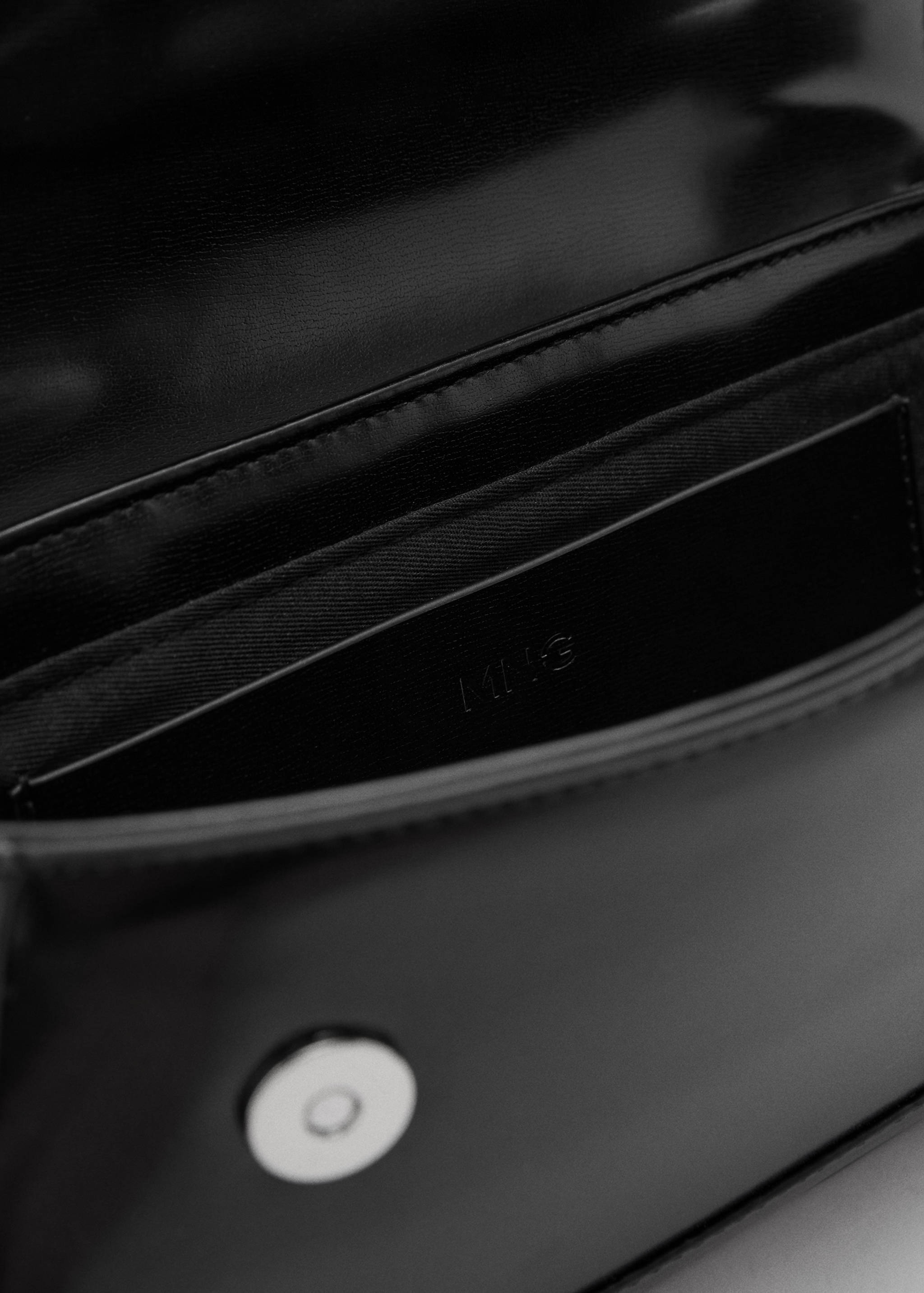 Shoulder bag with strap - Details of the article 4