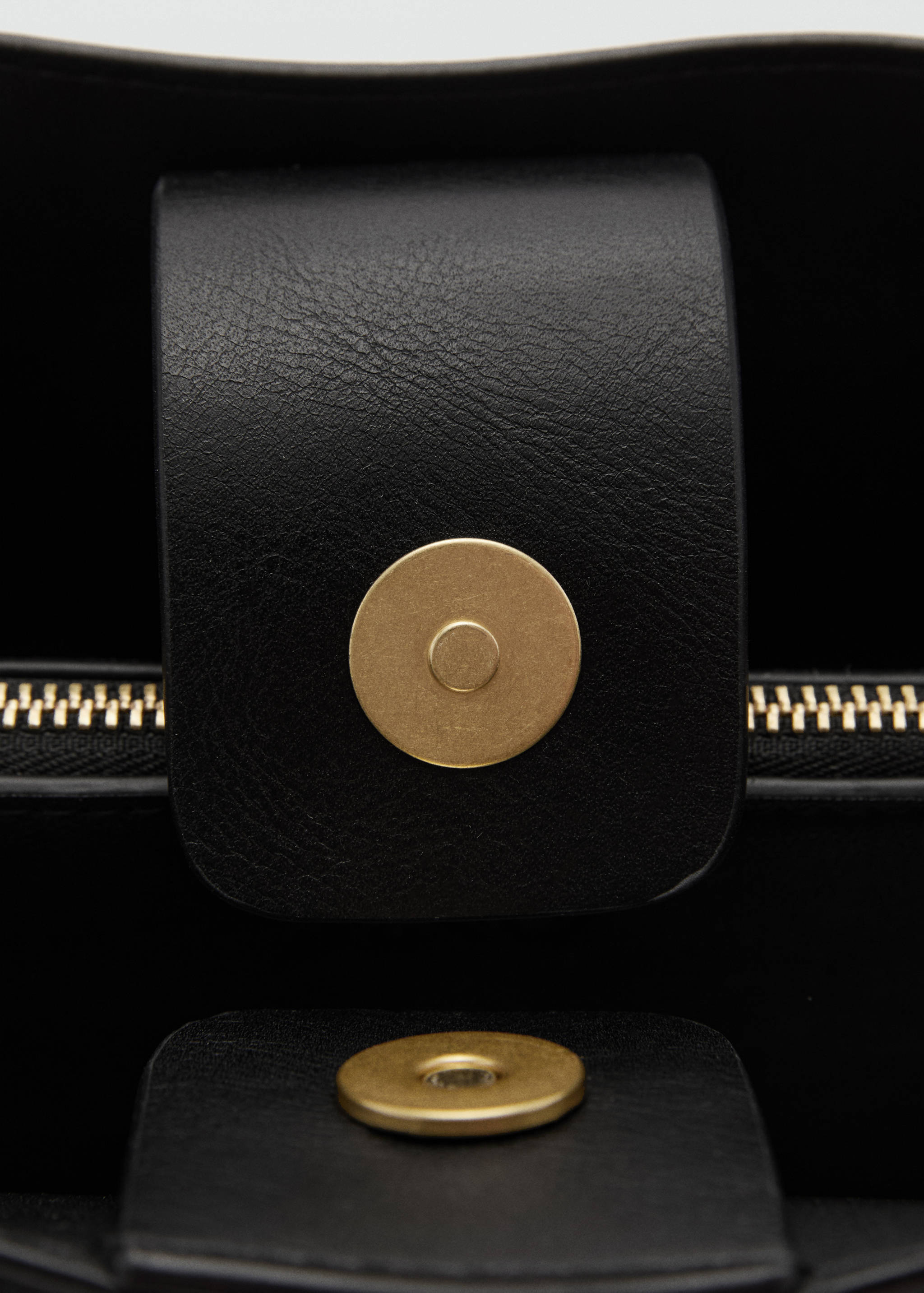 Shopper bag with padlock - Details of the article 3