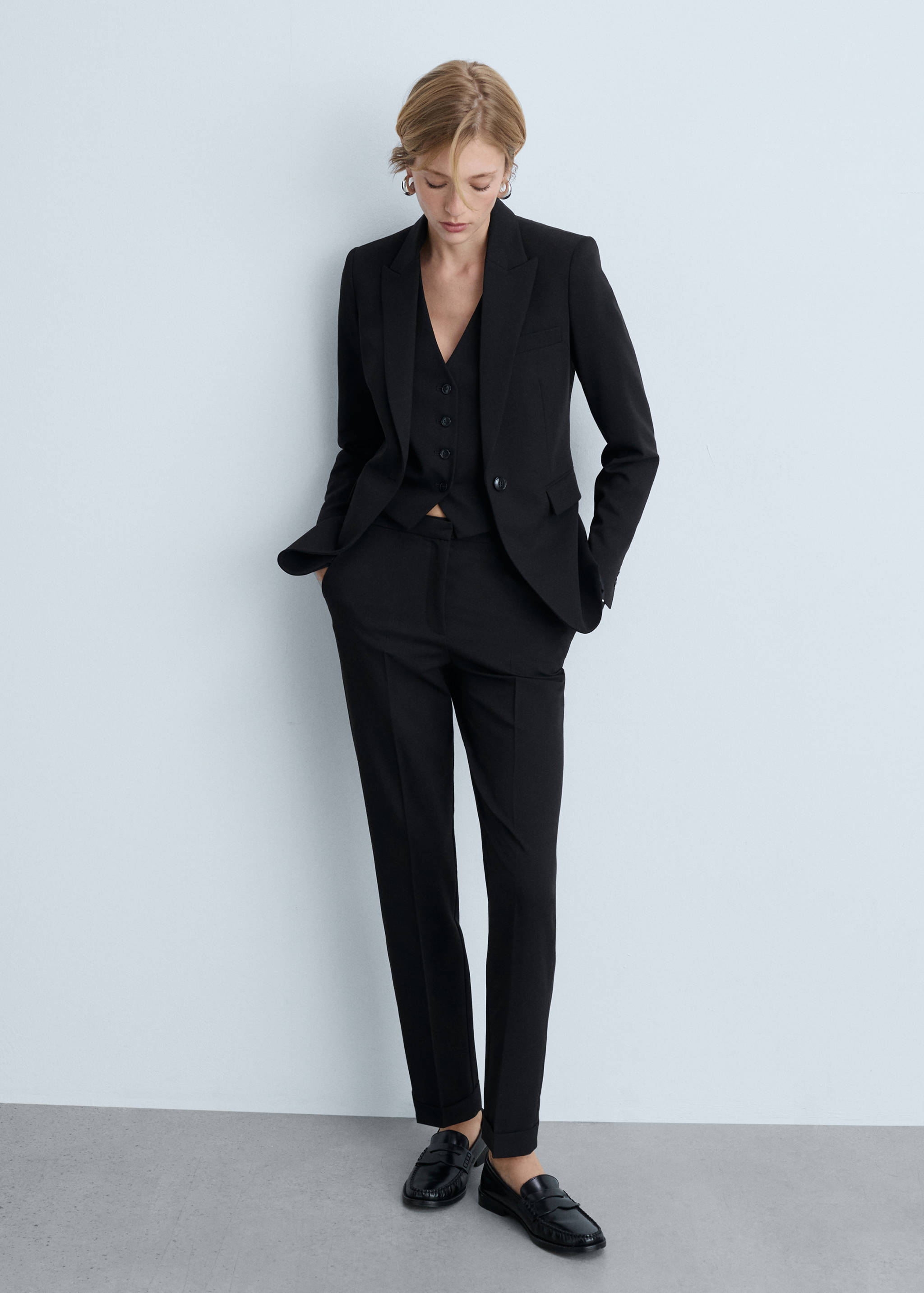 Straight suit trousers - General plane