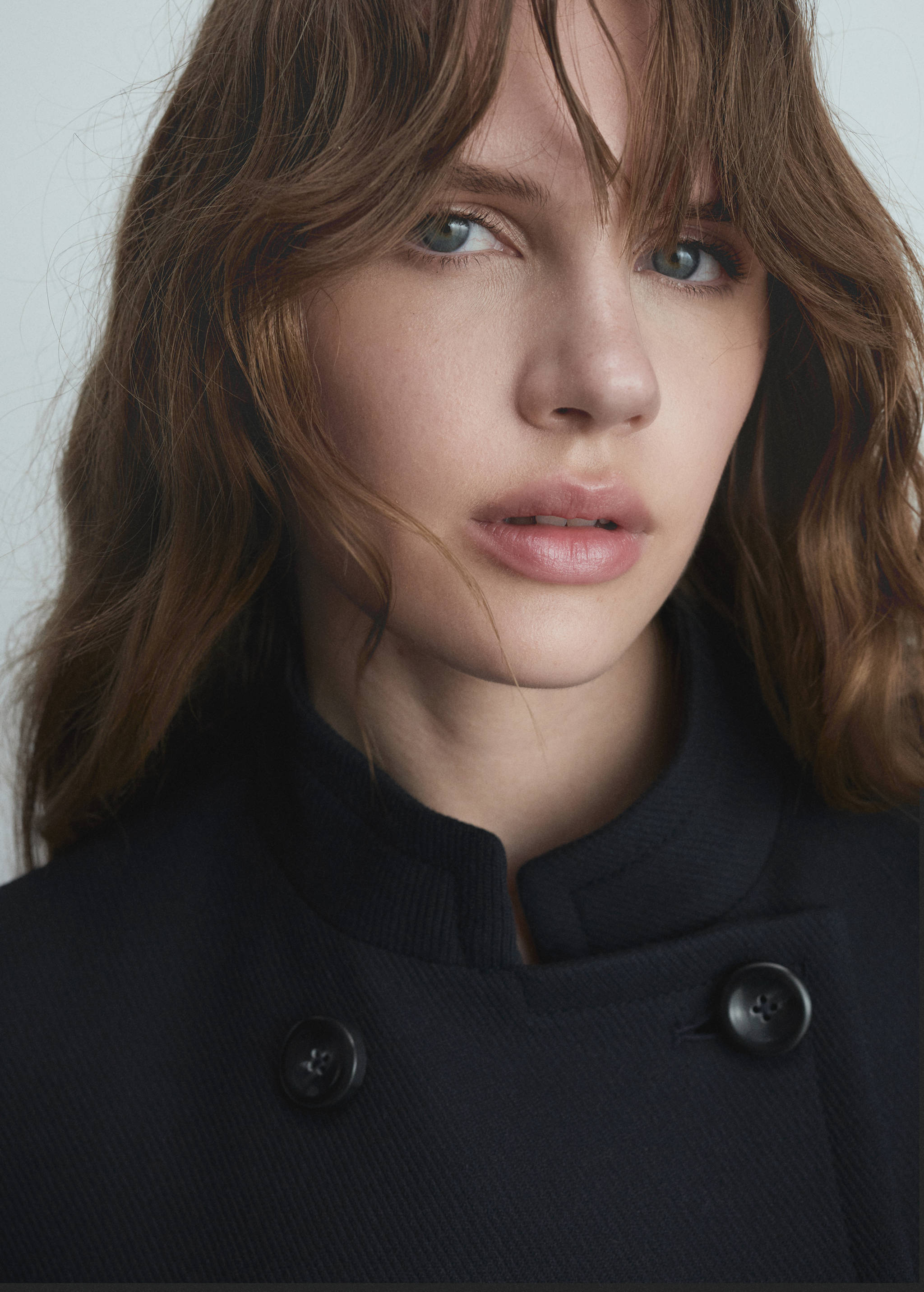 Double-breasted coat - Details of the article 1