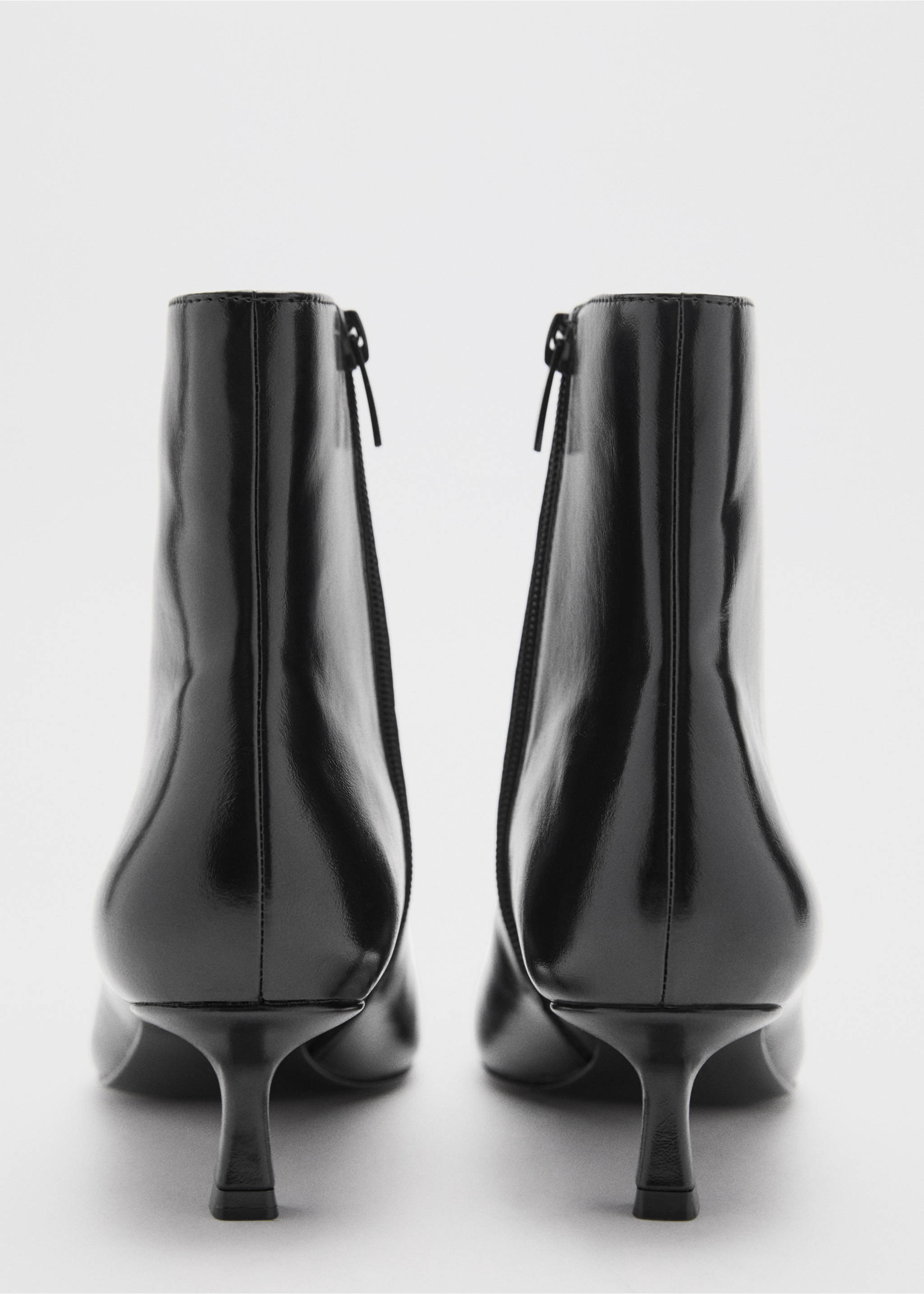 Kitten heel ankle boots - Details of the article 1, Black. Ref: 77027121-00.