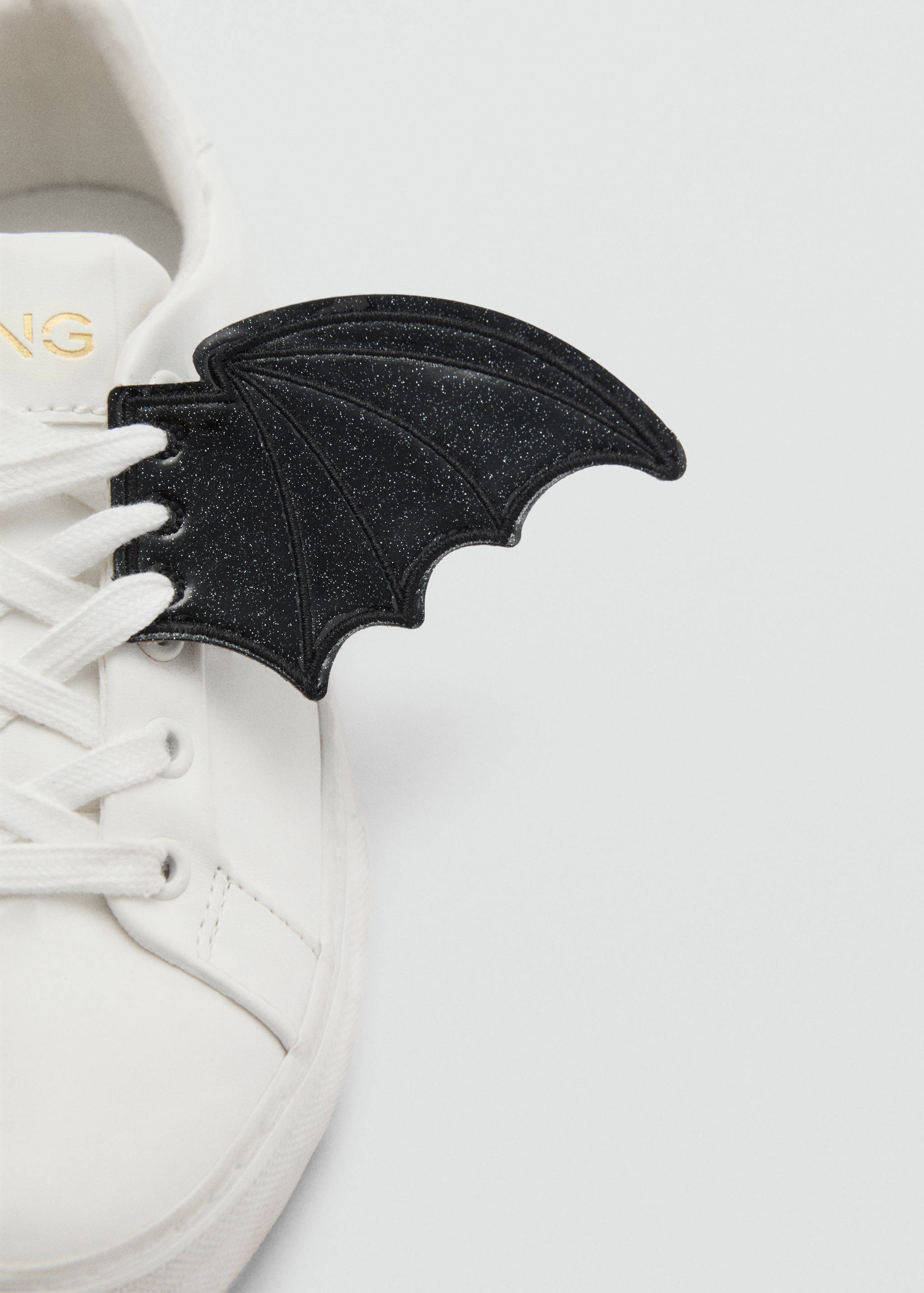 Ornement chaussures Halloween - Plan moyen