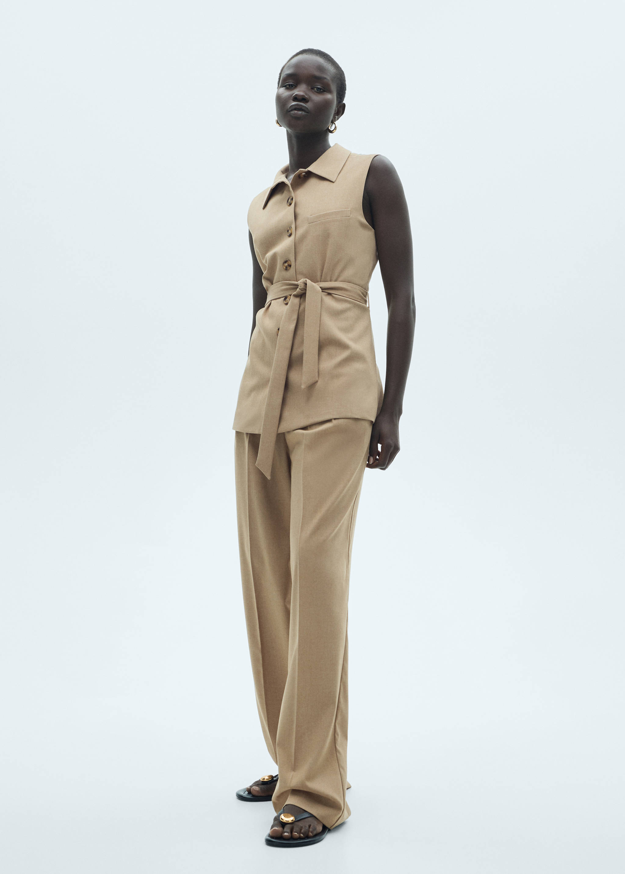 Pantalón recto pinzas - Plano general